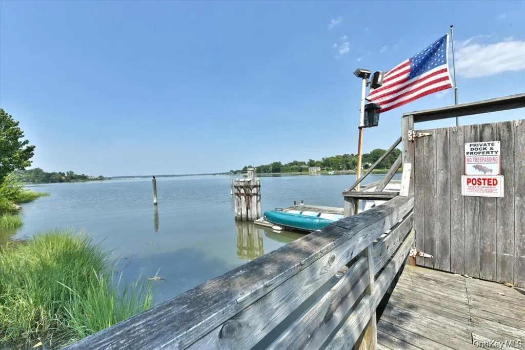 320 East Shore Road, North Hempstead, NY, 1 Bedroom Bedrooms, 3 Rooms Rooms,1 BathroomBathrooms,Residential Lease,For Rent,East Shore Road,0,1001957 320 East Shore Road, North Hempstead, NY, 1 Bedroom Bedrooms, 3 Rooms Rooms,1 BathroomBathrooms,Residential Lease,For Rent,East Shore Road,0,1001957