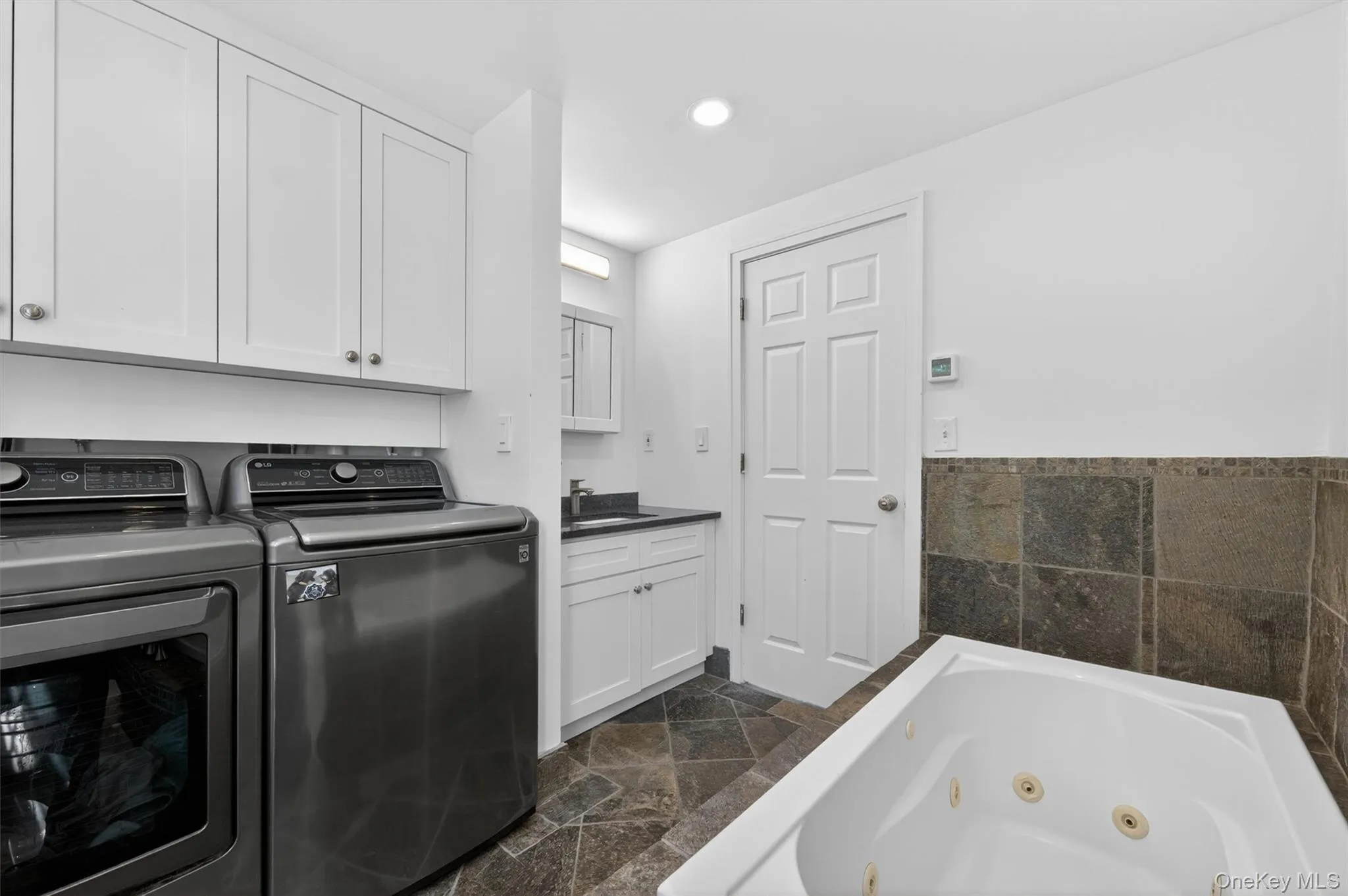 31 Avenue A, Mount Kisco, NY, 3 Bedrooms Bedrooms, 10 Rooms Rooms,3 BathroomsBathrooms,Residential Lease,For Rent,Avenue A,0,1001958 31 Avenue A, Mount Kisco, NY, 3 Bedrooms Bedrooms, 10 Rooms Rooms,3 BathroomsBathrooms,Residential Lease,For Rent,Avenue A,0,1001958