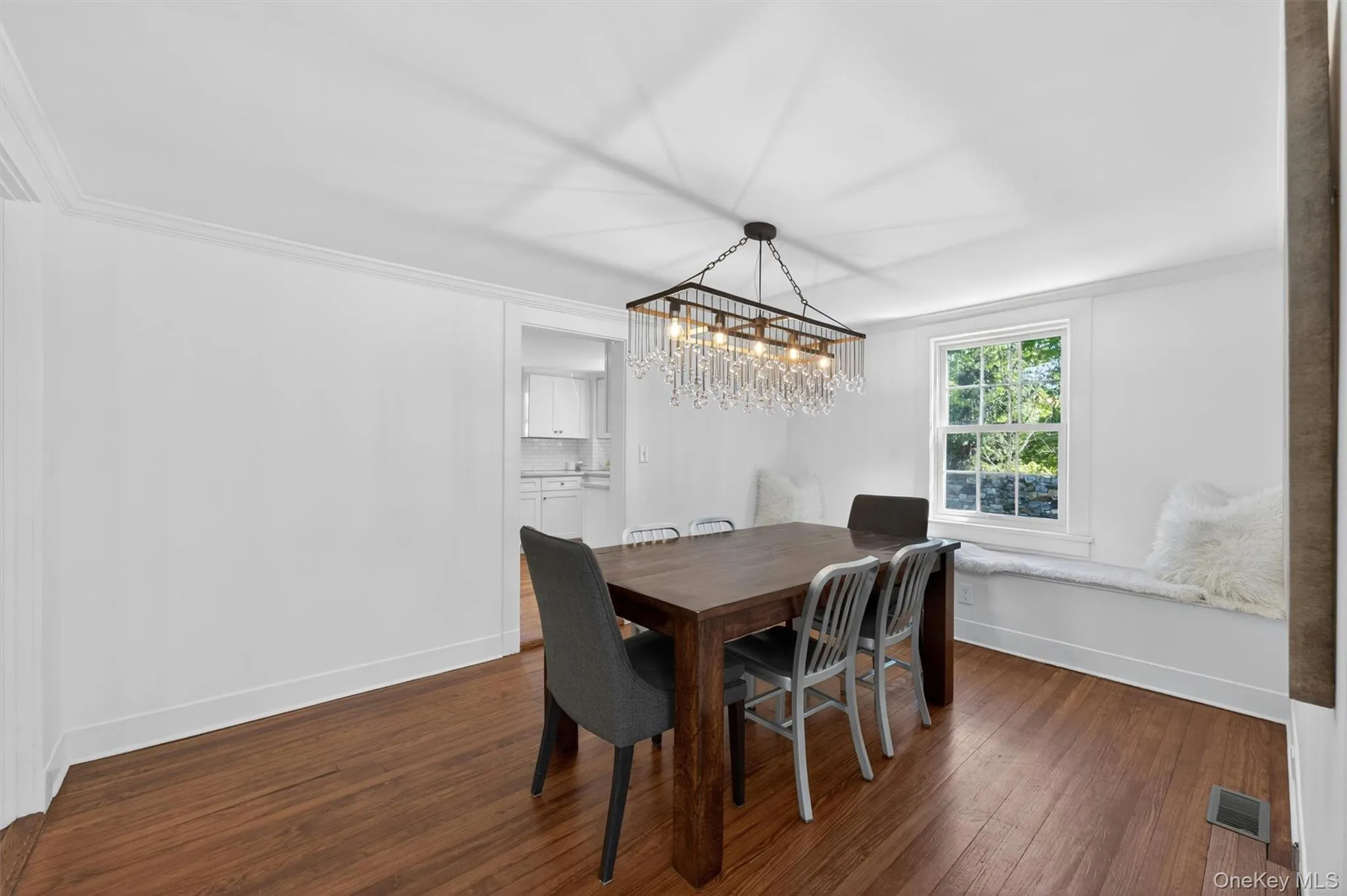 31 Avenue A, Mount Kisco, NY, 3 Bedrooms Bedrooms, 10 Rooms Rooms,3 BathroomsBathrooms,Residential Lease,For Rent,Avenue A,0,1001958 31 Avenue A, Mount Kisco, NY, 3 Bedrooms Bedrooms, 10 Rooms Rooms,3 BathroomsBathrooms,Residential Lease,For Rent,Avenue A,0,1001958