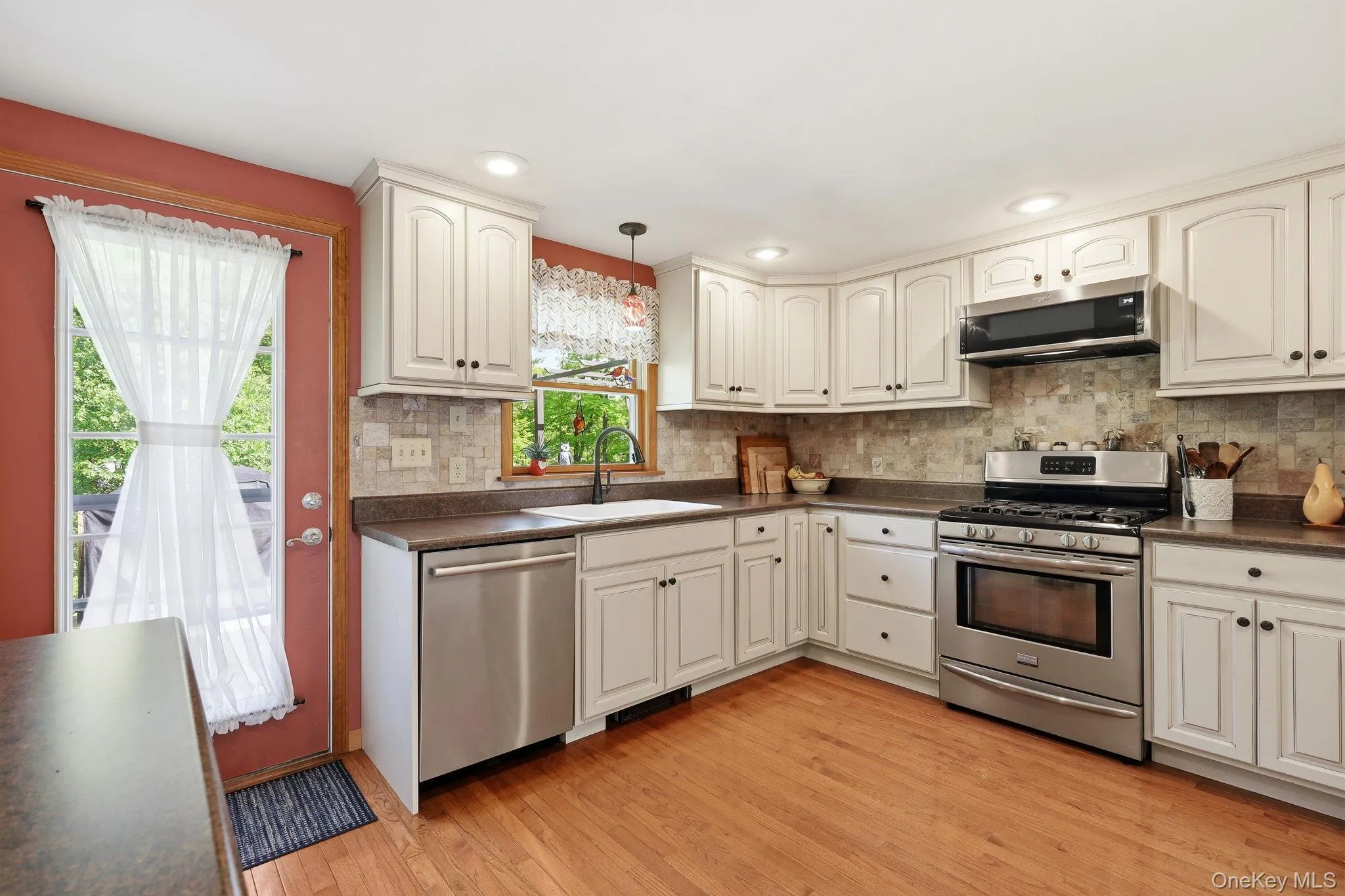 68 Ridge Road, Plattekill, NY, 3 Bedrooms Bedrooms, 7 Rooms Rooms,2 BathroomsBathrooms,Residential,For Rent,Ridge,0,1001959 68 Ridge Road, Plattekill, NY, 3 Bedrooms Bedrooms, 7 Rooms Rooms,2 BathroomsBathrooms,Residential,For Rent,Ridge,0,1001959