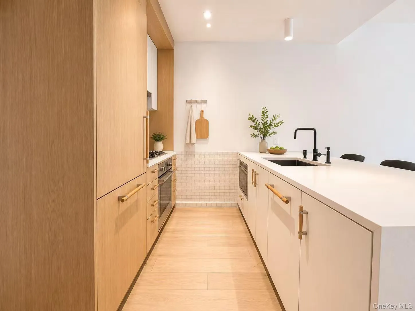 2218 Jackson Avenue, New York, NY, 1 Bedroom Bedrooms, 4 Rooms Rooms,1 BathroomBathrooms,Residential,For Rent,Jackson,0,1001960 2218 Jackson Avenue, New York, NY, 1 Bedroom Bedrooms, 4 Rooms Rooms,1 BathroomBathrooms,Residential,For Rent,Jackson,0,1001960