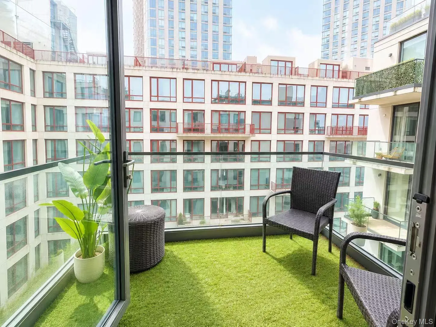 2218 Jackson Avenue, New York, NY, 1 Bedroom Bedrooms, 4 Rooms Rooms,1 BathroomBathrooms,Residential,For Rent,Jackson,0,1001960 2218 Jackson Avenue, New York, NY, 1 Bedroom Bedrooms, 4 Rooms Rooms,1 BathroomBathrooms,Residential,For Rent,Jackson,0,1001960
