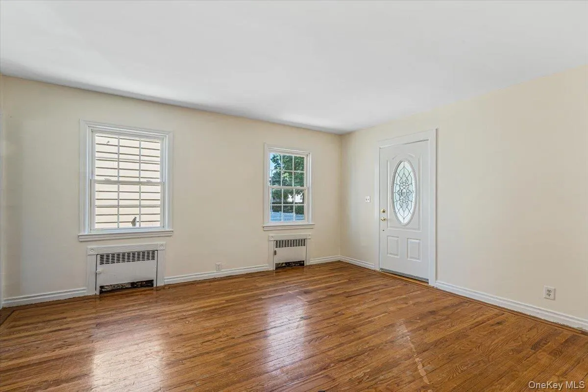 85-12 248th Street, New York, NY, 3 Bedrooms Bedrooms, 10 Rooms Rooms,3 BathroomsBathrooms,Residential,For Rent,248th,0,KEY1001961 85-12 248th Street, New York, NY, 3 Bedrooms Bedrooms, 10 Rooms Rooms,3 BathroomsBathrooms,Residential,For Rent,248th,0,KEY1001961