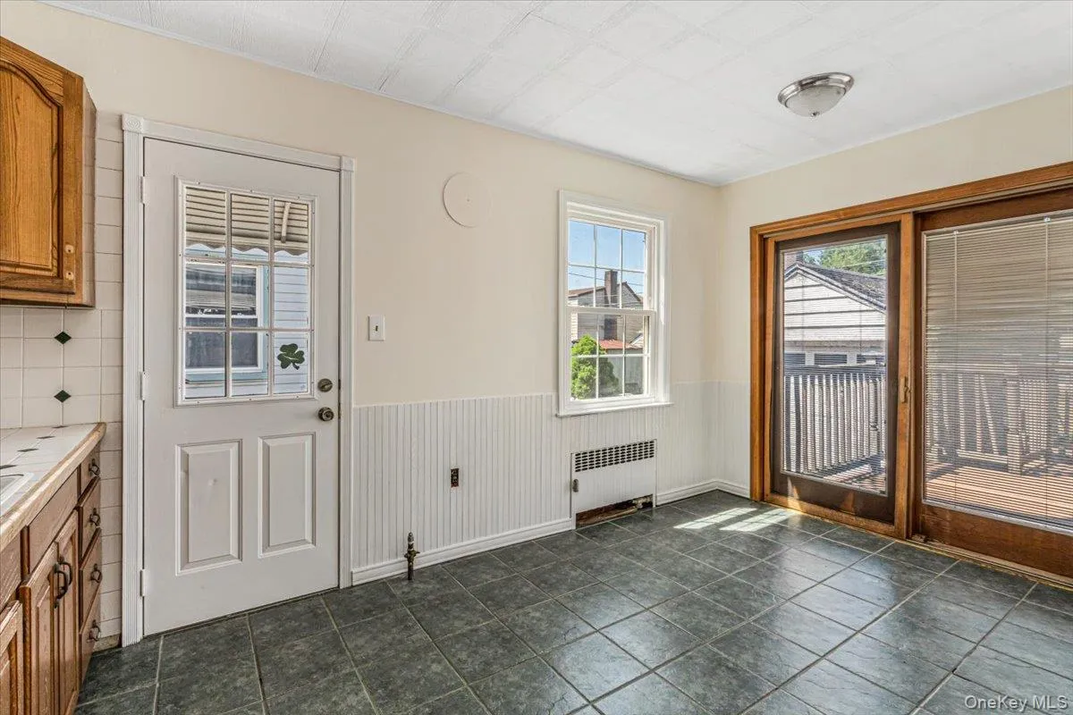 85-12 248th Street, New York, NY, 3 Bedrooms Bedrooms, 10 Rooms Rooms,3 BathroomsBathrooms,Residential,For Rent,248th,0,KEY1001961 85-12 248th Street, New York, NY, 3 Bedrooms Bedrooms, 10 Rooms Rooms,3 BathroomsBathrooms,Residential,For Rent,248th,0,KEY1001961