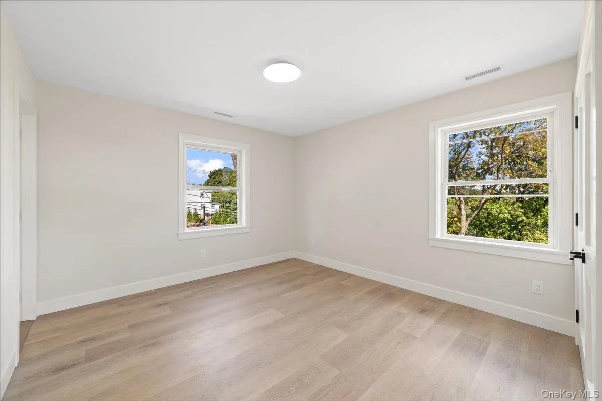 395 5th Avenue, New Rochelle, NY, 3 Bedrooms Bedrooms, 7 Rooms Rooms,3 BathroomsBathrooms,Residential Lease,For Rent,5th,0,1001964 395 5th Avenue, New Rochelle, NY, 3 Bedrooms Bedrooms, 7 Rooms Rooms,3 BathroomsBathrooms,Residential Lease,For Rent,5th,0,1001964