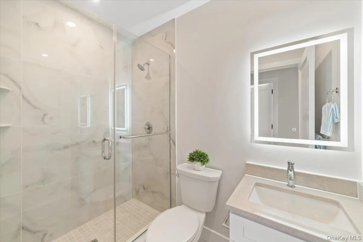 395 5th Avenue, New Rochelle, NY, 3 Bedrooms Bedrooms, 7 Rooms Rooms,3 BathroomsBathrooms,Residential Lease,For Rent,5th,0,1001964 395 5th Avenue, New Rochelle, NY, 3 Bedrooms Bedrooms, 7 Rooms Rooms,3 BathroomsBathrooms,Residential Lease,For Rent,5th,0,1001964