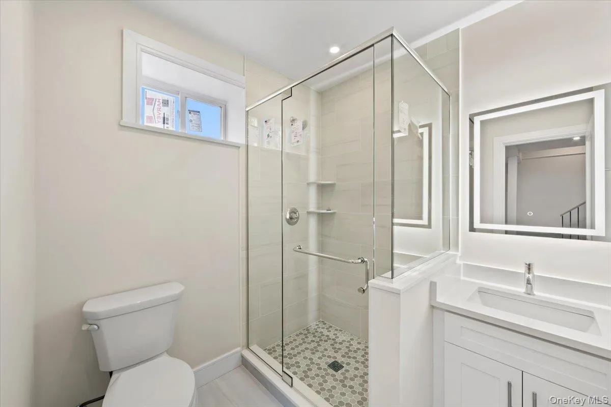 395 5th Avenue, New Rochelle, NY, 3 Bedrooms Bedrooms, 7 Rooms Rooms,3 BathroomsBathrooms,Residential Lease,For Rent,5th,0,1001964 395 5th Avenue, New Rochelle, NY, 3 Bedrooms Bedrooms, 7 Rooms Rooms,3 BathroomsBathrooms,Residential Lease,For Rent,5th,0,1001964