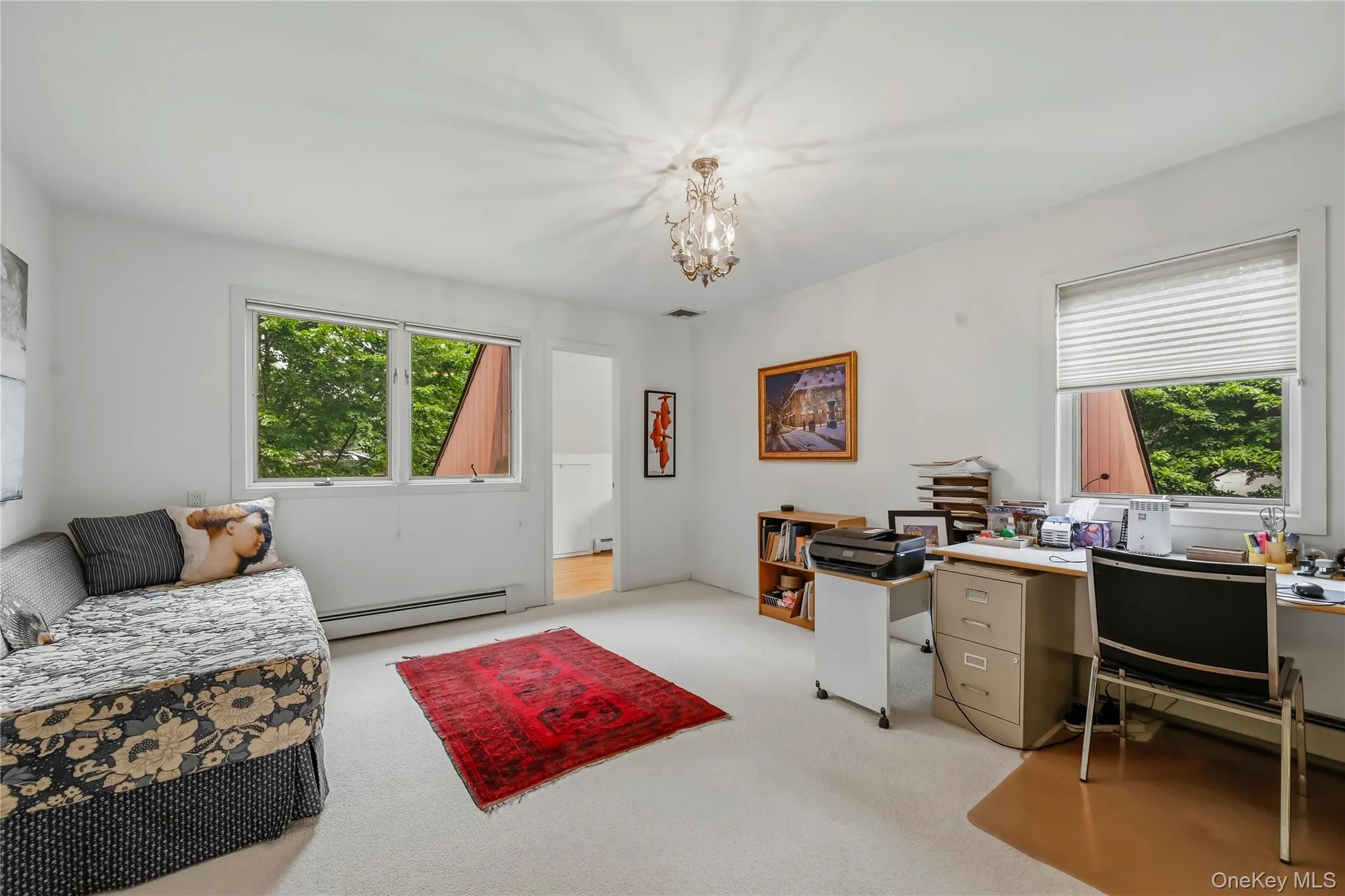 Spacious Bedroom, with Surprise... Spacious Bedroom, with Surprise...