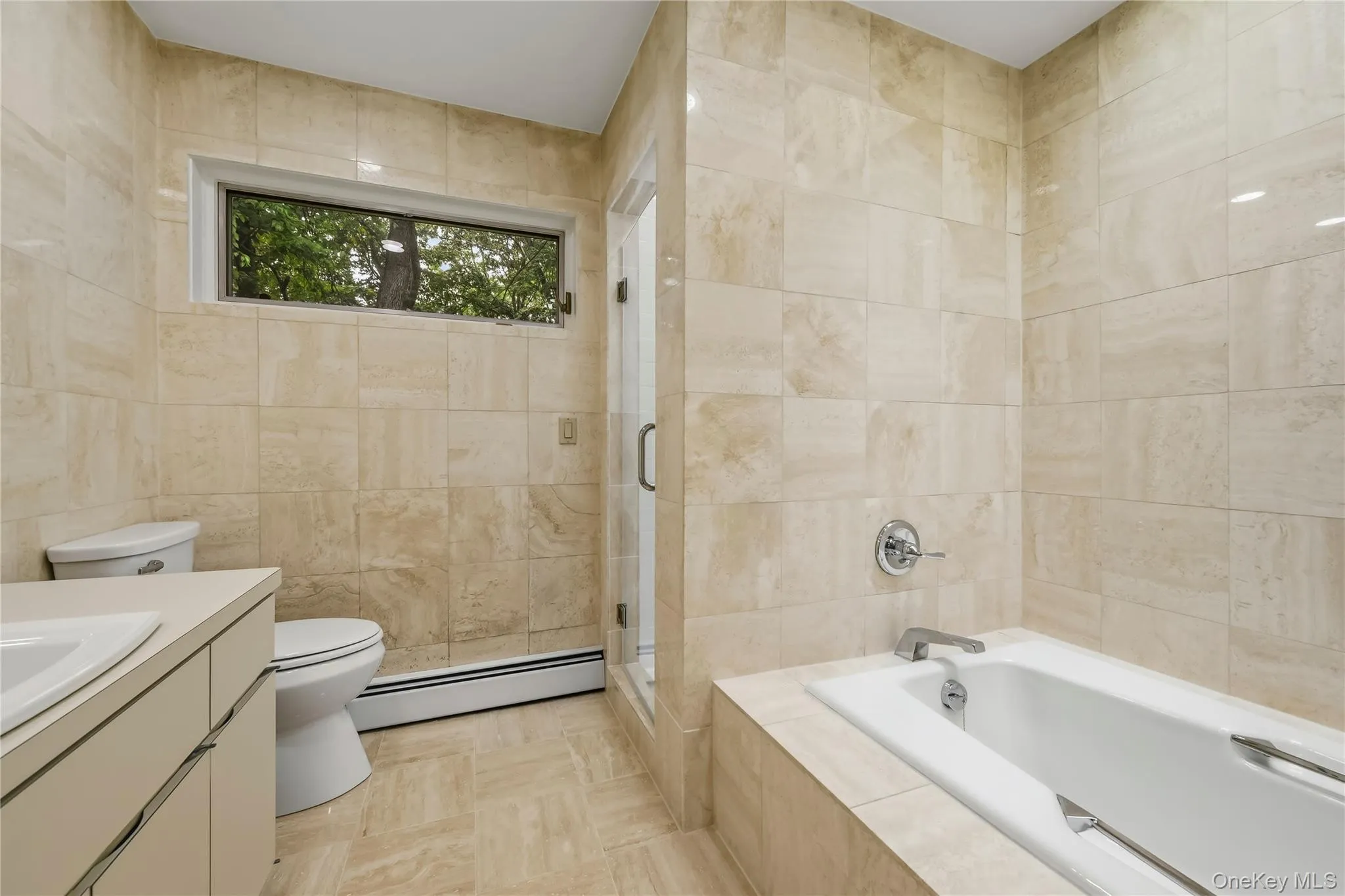 Master Bathroom, 2 skylights Master Bathroom, 2 skylights