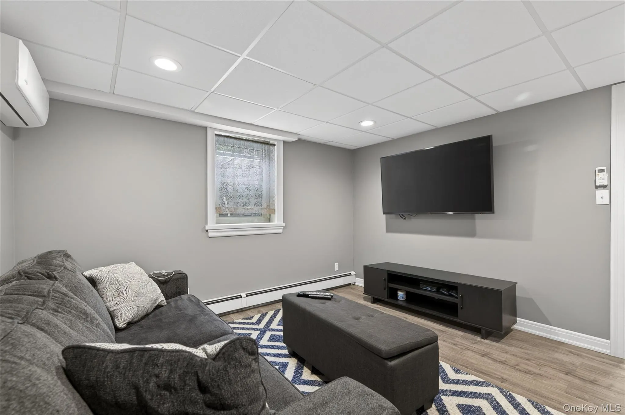 14 Mayfair Drive, Huntington, NY, 5 Bedrooms Bedrooms, 9 Rooms Rooms,5 BathroomsBathrooms,Residential,For Rent,Mayfair,0,1001975 14 Mayfair Drive, Huntington, NY, 5 Bedrooms Bedrooms, 9 Rooms Rooms,5 BathroomsBathrooms,Residential,For Rent,Mayfair,0,1001975