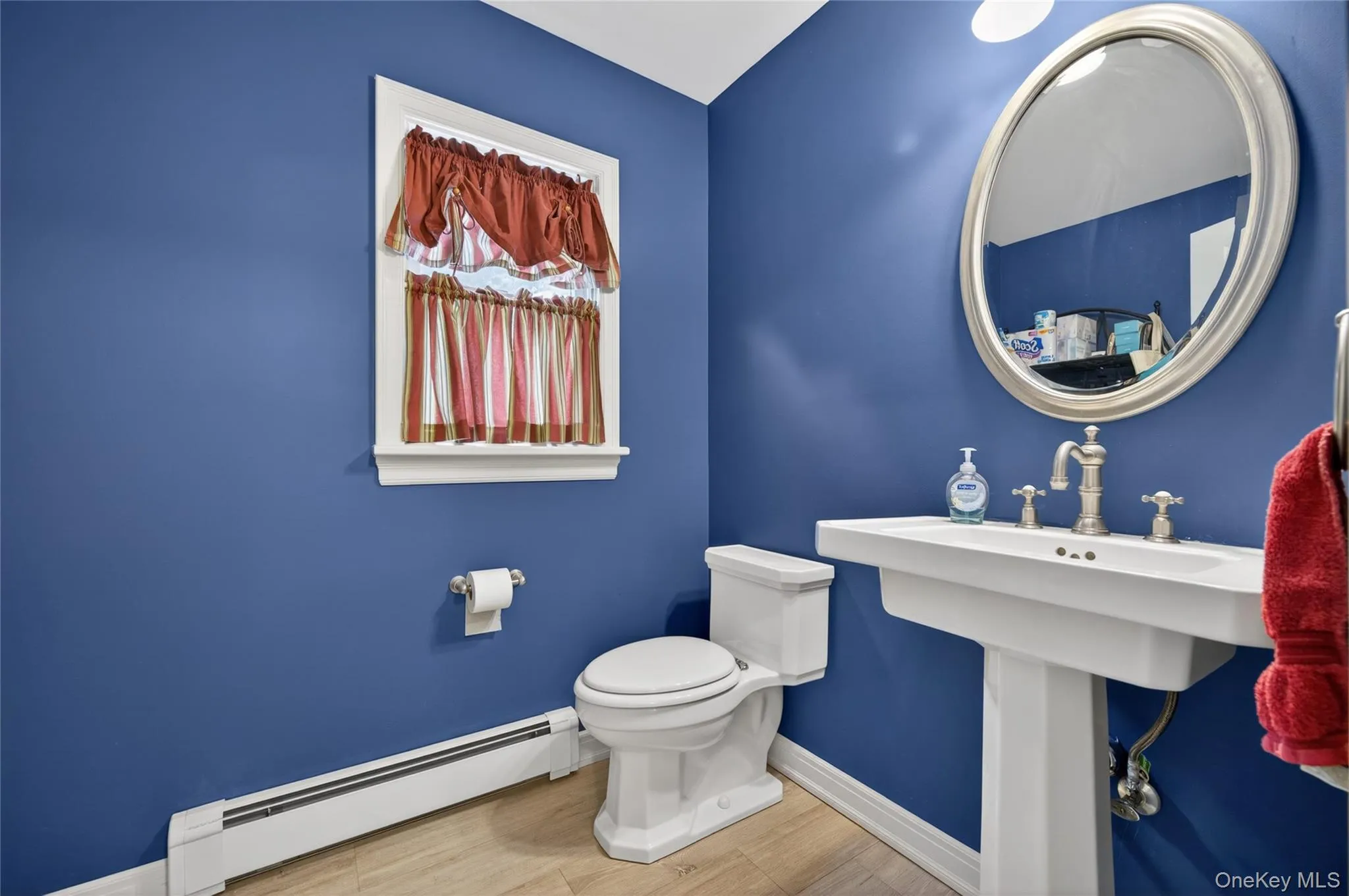 14 Mayfair Drive, Huntington, NY, 5 Bedrooms Bedrooms, 9 Rooms Rooms,5 BathroomsBathrooms,Residential,For Rent,Mayfair,0,1001975 14 Mayfair Drive, Huntington, NY, 5 Bedrooms Bedrooms, 9 Rooms Rooms,5 BathroomsBathrooms,Residential,For Rent,Mayfair,0,1001975