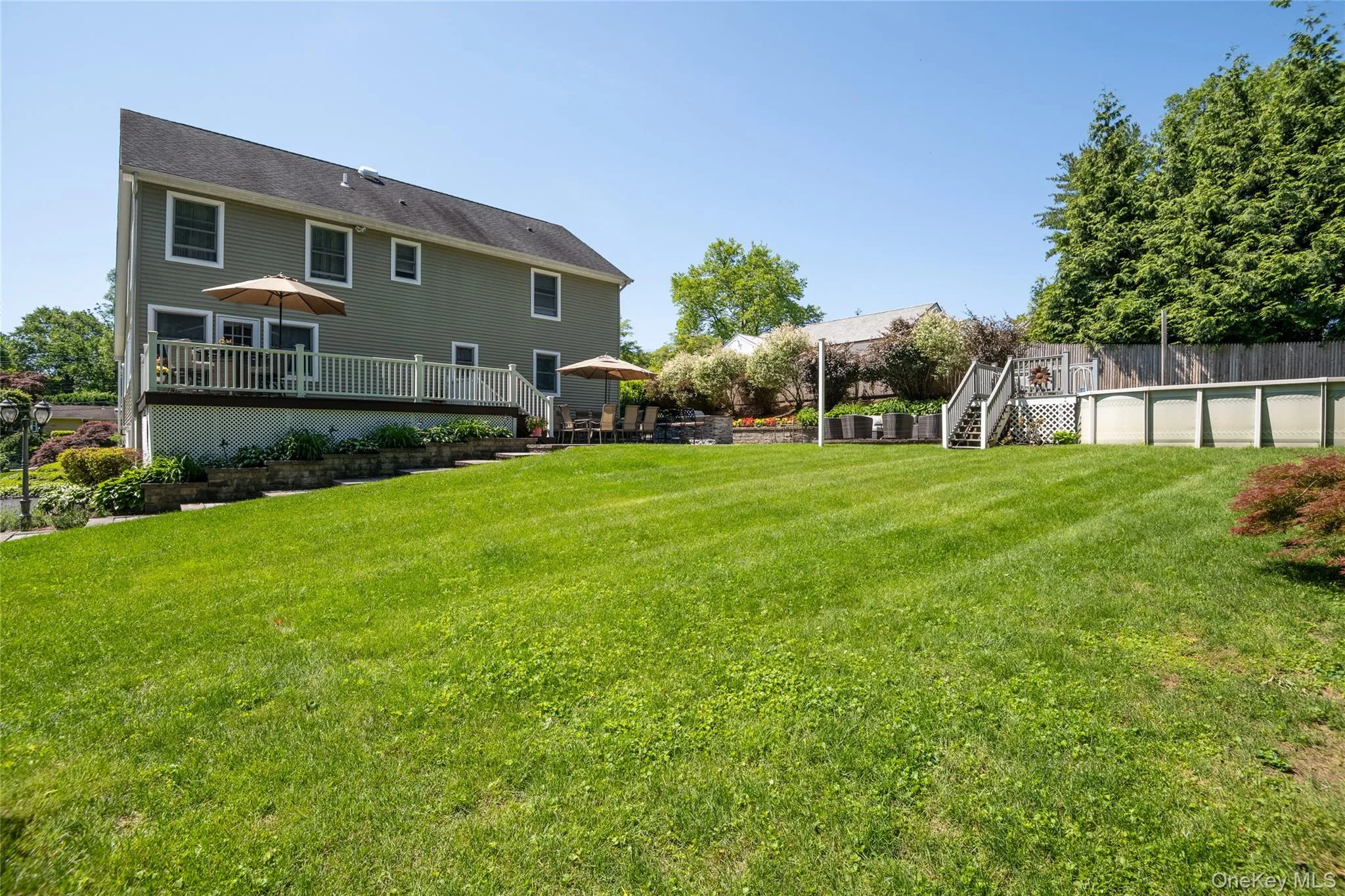 14 Mayfair Drive, Huntington, NY, 5 Bedrooms Bedrooms, 9 Rooms Rooms,5 BathroomsBathrooms,Residential,For Rent,Mayfair,0,1001975 14 Mayfair Drive, Huntington, NY, 5 Bedrooms Bedrooms, 9 Rooms Rooms,5 BathroomsBathrooms,Residential,For Rent,Mayfair,0,1001975