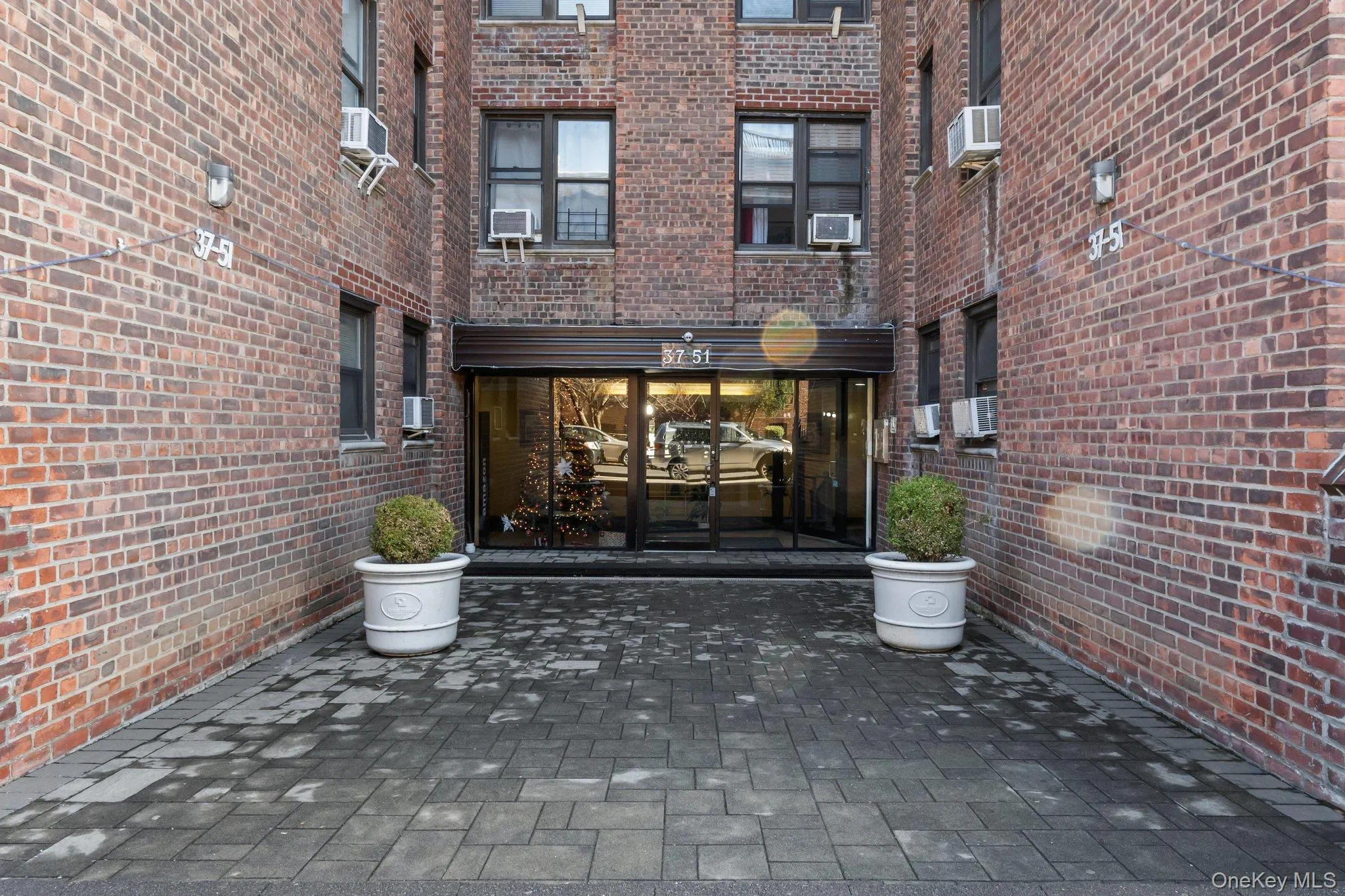 3751 86th Street, New York, NY, 1 Bedroom Bedrooms, 4 Rooms Rooms,1 BathroomBathrooms,Residential Sale,For Rent,86th,0,1001976 3751 86th Street, New York, NY, 1 Bedroom Bedrooms, 4 Rooms Rooms,1 BathroomBathrooms,Residential Sale,For Rent,86th,0,1001976