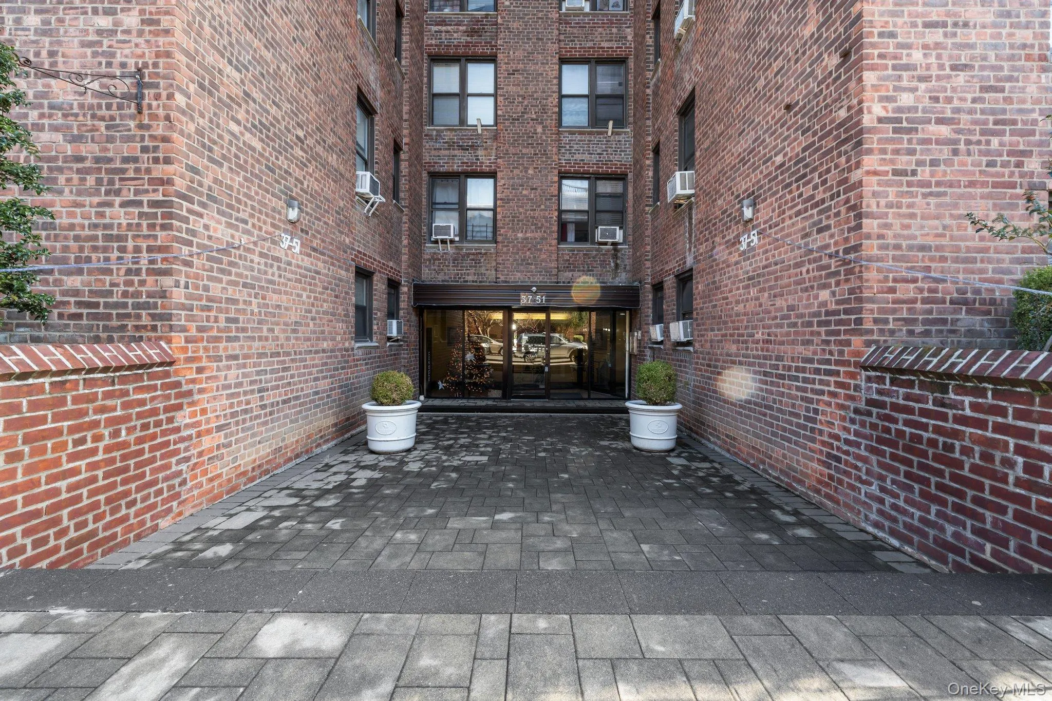 3751 86th Street, New York, NY, 1 Bedroom Bedrooms, 4 Rooms Rooms,1 BathroomBathrooms,Residential Sale,For Rent,86th,0,1001976 3751 86th Street, New York, NY, 1 Bedroom Bedrooms, 4 Rooms Rooms,1 BathroomBathrooms,Residential Sale,For Rent,86th,0,1001976