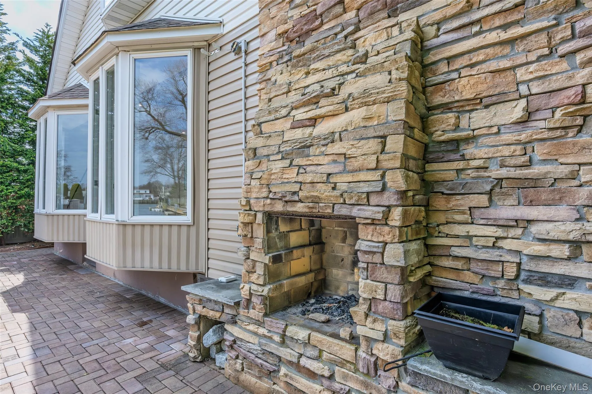 119 Alhambra Road, Oyster Bay, NY, 5 Bedrooms Bedrooms, 7 Rooms Rooms,3 BathroomsBathrooms,Residential,For Rent,Alhambra,0,1001978 119 Alhambra Road, Oyster Bay, NY, 5 Bedrooms Bedrooms, 7 Rooms Rooms,3 BathroomsBathrooms,Residential,For Rent,Alhambra,0,1001978