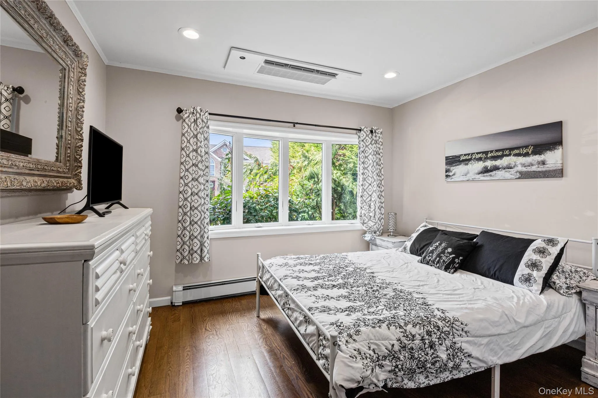 119 Alhambra Road, Oyster Bay, NY, 5 Bedrooms Bedrooms, 7 Rooms Rooms,3 BathroomsBathrooms,Residential,For Rent,Alhambra,0,1001978 119 Alhambra Road, Oyster Bay, NY, 5 Bedrooms Bedrooms, 7 Rooms Rooms,3 BathroomsBathrooms,Residential,For Rent,Alhambra,0,1001978