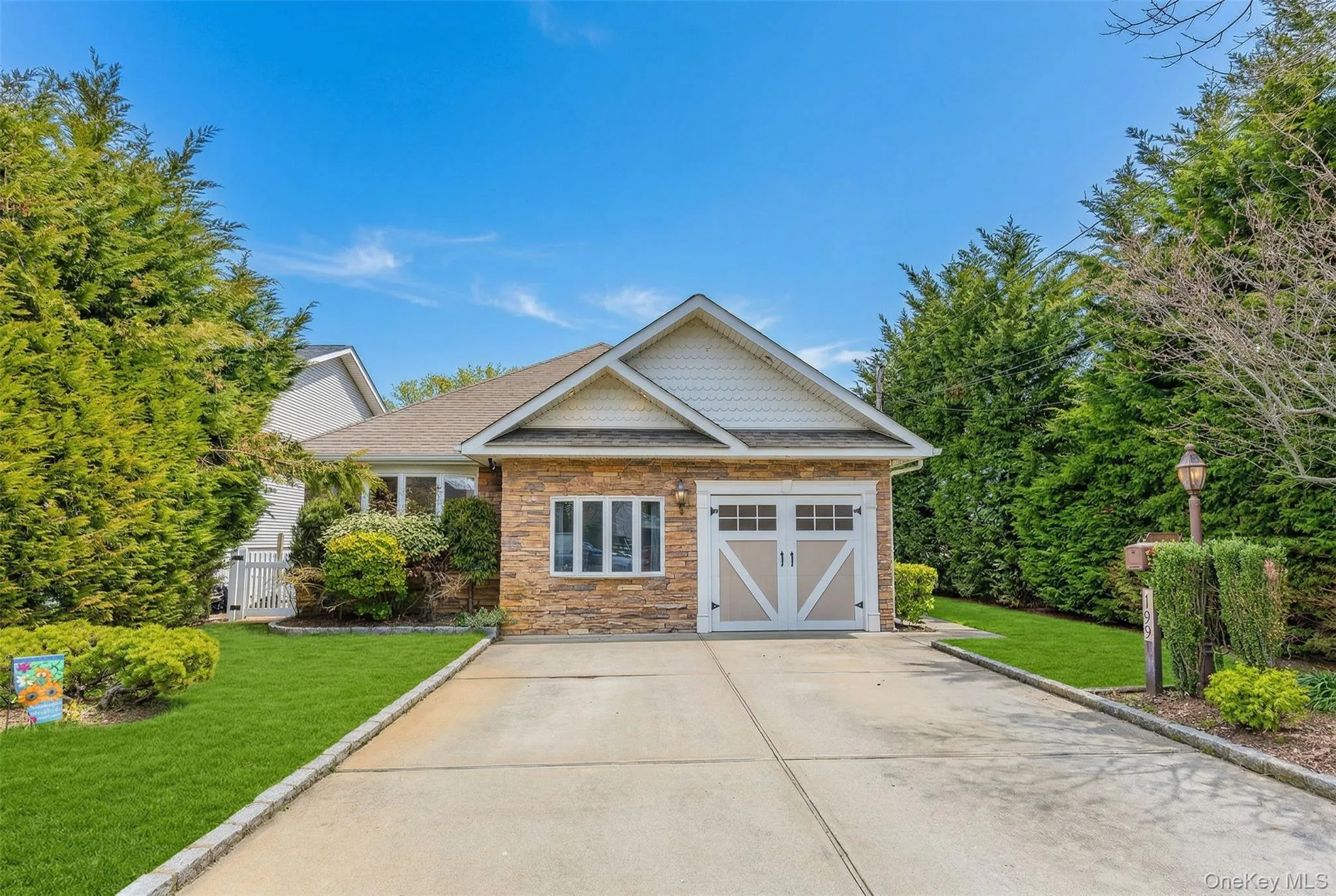 119 Alhambra Road, Oyster Bay, NY, 5 Bedrooms Bedrooms, 7 Rooms Rooms,3 BathroomsBathrooms,Residential,For Rent,Alhambra,0,1001978 119 Alhambra Road, Oyster Bay, NY, 5 Bedrooms Bedrooms, 7 Rooms Rooms,3 BathroomsBathrooms,Residential,For Rent,Alhambra,0,1001978