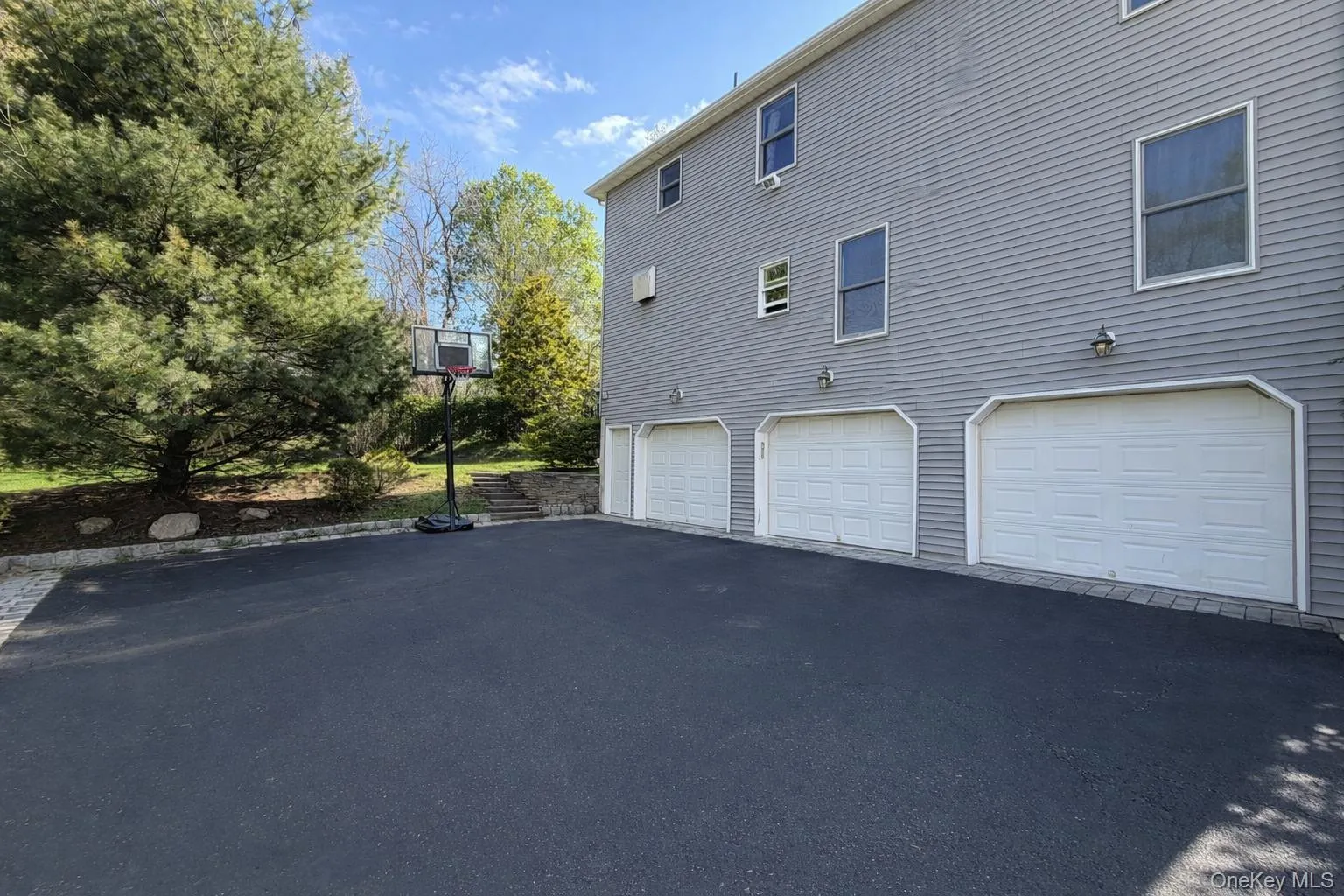 12 Fortune Way, Ramapo, NY, 4 Bedrooms Bedrooms, 11 Rooms Rooms,4 BathroomsBathrooms,Residential Lease,For Rent,Fortune,0,1001984 12 Fortune Way, Ramapo, NY, 4 Bedrooms Bedrooms, 11 Rooms Rooms,4 BathroomsBathrooms,Residential Lease,For Rent,Fortune,0,1001984