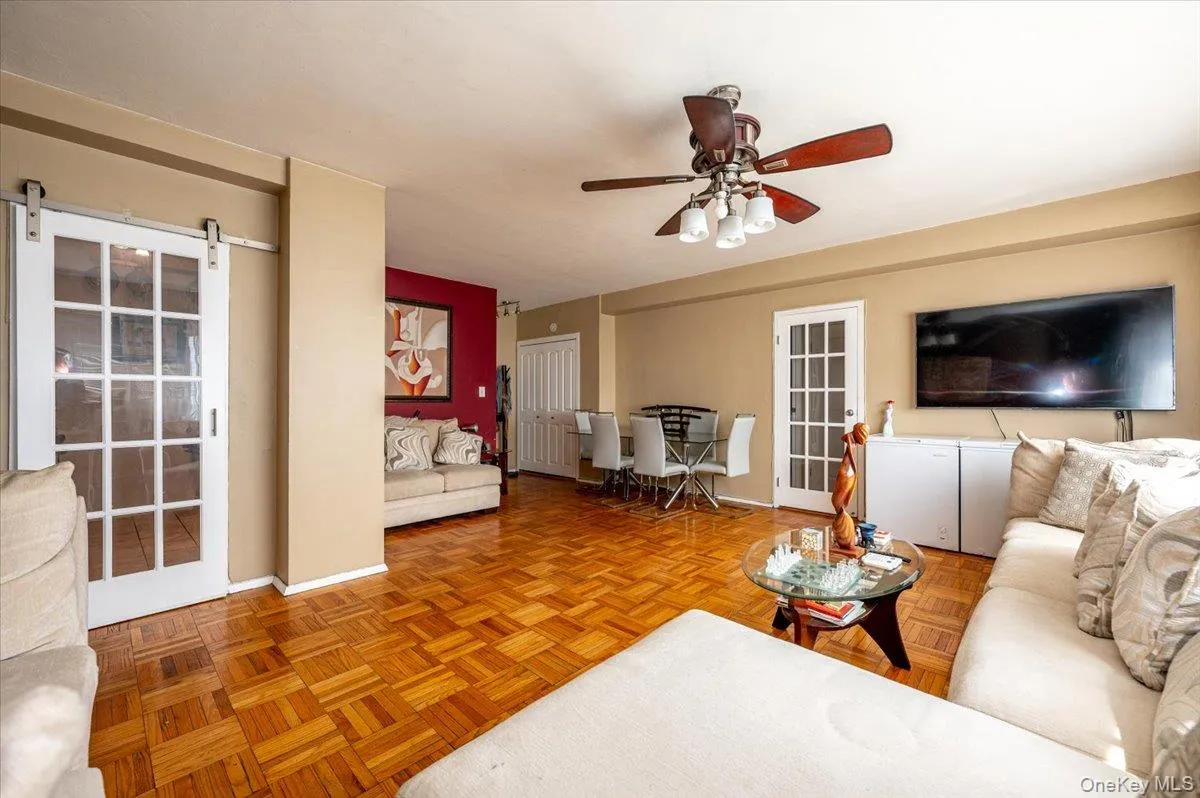 6 Fordham Hill Oval, New York, NY, 1 Bedroom Bedrooms, 4 Rooms Rooms,1 BathroomBathrooms,Residential Lease,For Rent,Fordham Hill,0,1001989 6 Fordham Hill Oval, New York, NY, 1 Bedroom Bedrooms, 4 Rooms Rooms,1 BathroomBathrooms,Residential Lease,For Rent,Fordham Hill,0,1001989