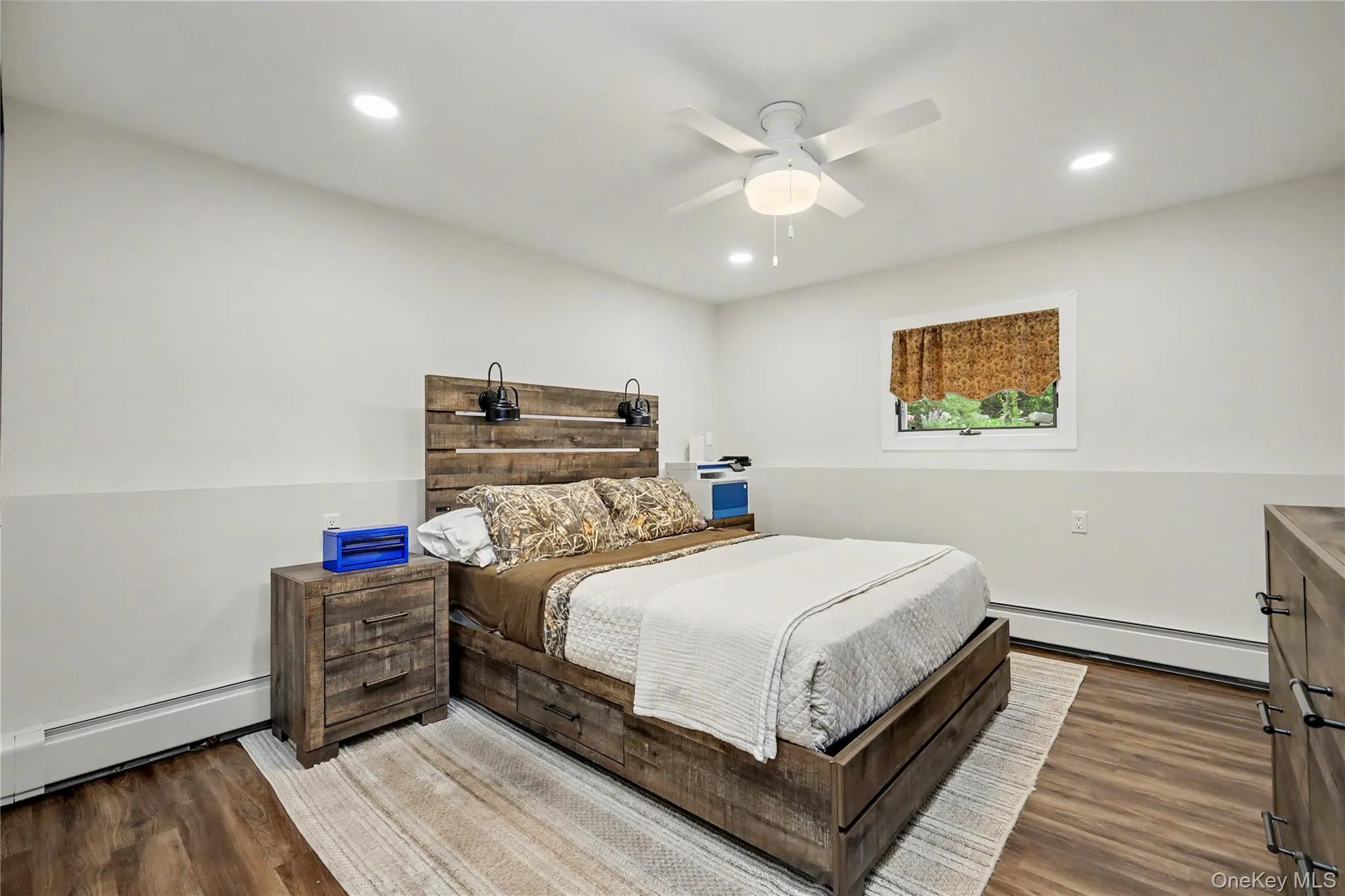 Lower level bedroom makes a great spaces for extended family or guests. Lower level bedroom makes a great spaces for extended family or guests.