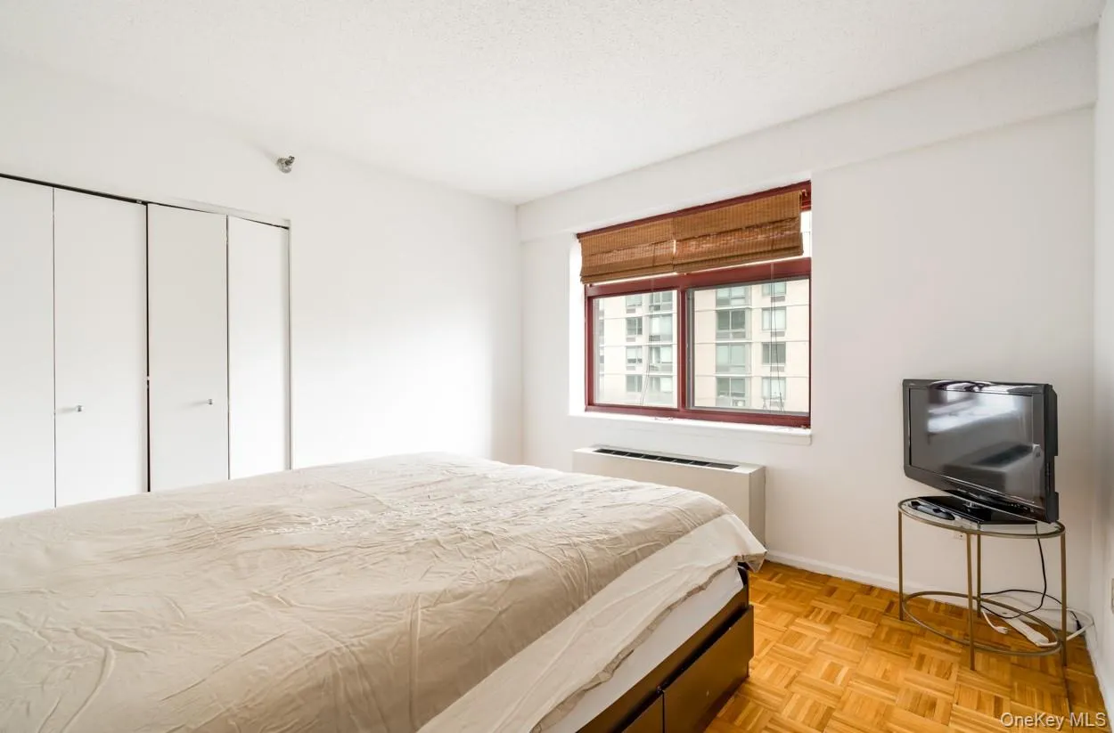 4-74 48th Avenue, New York, NY, 1 Bedroom Bedrooms, 3 Rooms Rooms,1 BathroomBathrooms,Residential Lease,For Rent,48th,0,1001992 4-74 48th Avenue, New York, NY, 1 Bedroom Bedrooms, 3 Rooms Rooms,1 BathroomBathrooms,Residential Lease,For Rent,48th,0,1001992