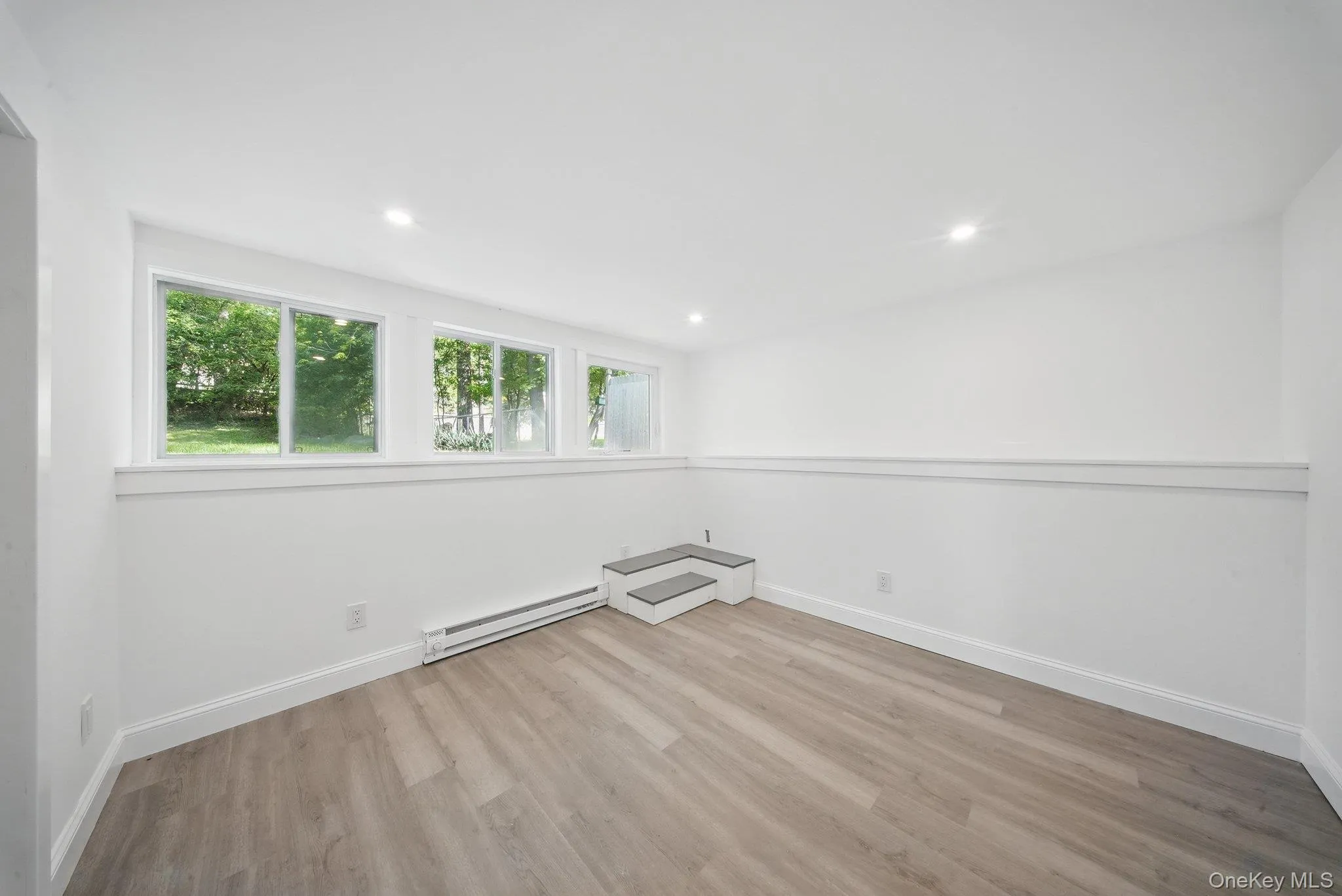 341 Highland Ave Extension, Wallkill, NY, 5 Bedrooms Bedrooms, 9 Rooms Rooms,2 BathroomsBathrooms,Residential Lease,For Rent,Highland Ave,0,1002003 341 Highland Ave Extension, Wallkill, NY, 5 Bedrooms Bedrooms, 9 Rooms Rooms,2 BathroomsBathrooms,Residential Lease,For Rent,Highland Ave,0,1002003