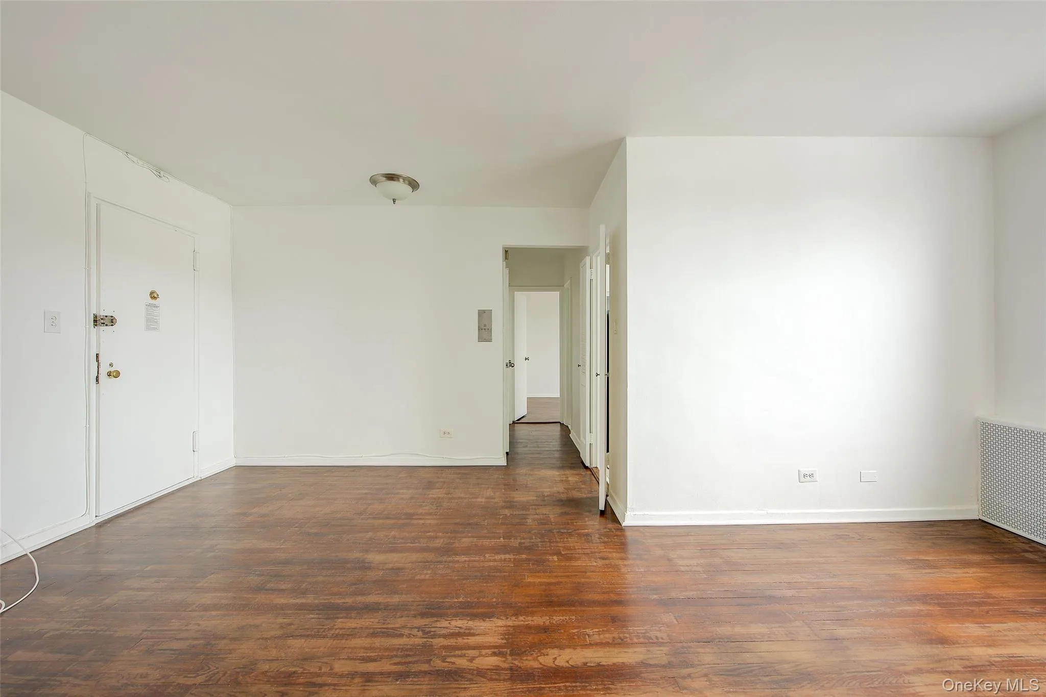 63-45 Saunders Street, New York, NY, 1 Bedroom Bedrooms, 3 Rooms Rooms,1 BathroomBathrooms,Residential,For Rent,Saunders,0,1002008 63-45 Saunders Street, New York, NY, 1 Bedroom Bedrooms, 3 Rooms Rooms,1 BathroomBathrooms,Residential,For Rent,Saunders,0,1002008