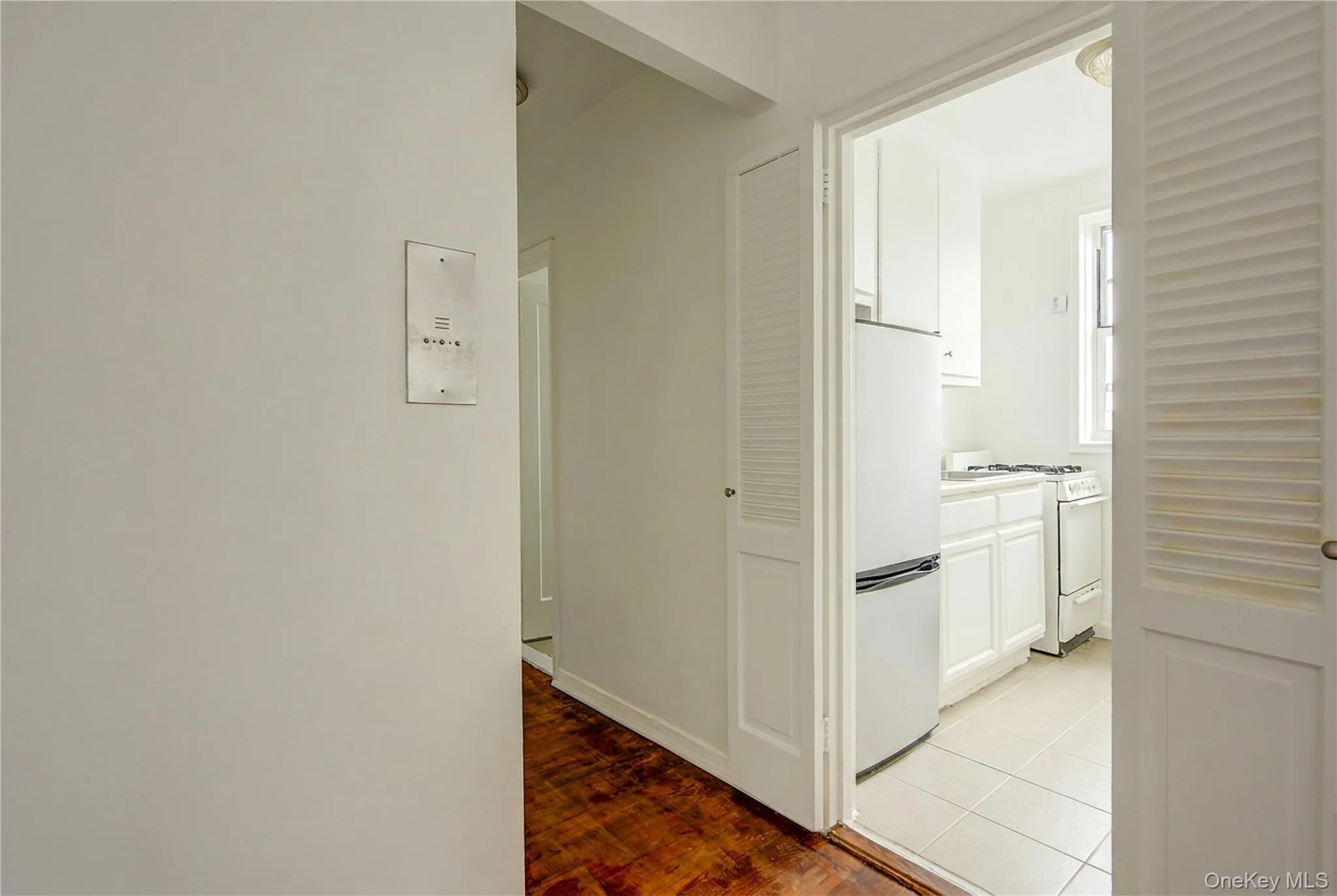 63-45 Saunders Street, New York, NY, 1 Bedroom Bedrooms, 3 Rooms Rooms,1 BathroomBathrooms,Residential,For Rent,Saunders,0,1002008 63-45 Saunders Street, New York, NY, 1 Bedroom Bedrooms, 3 Rooms Rooms,1 BathroomBathrooms,Residential,For Rent,Saunders,0,1002008