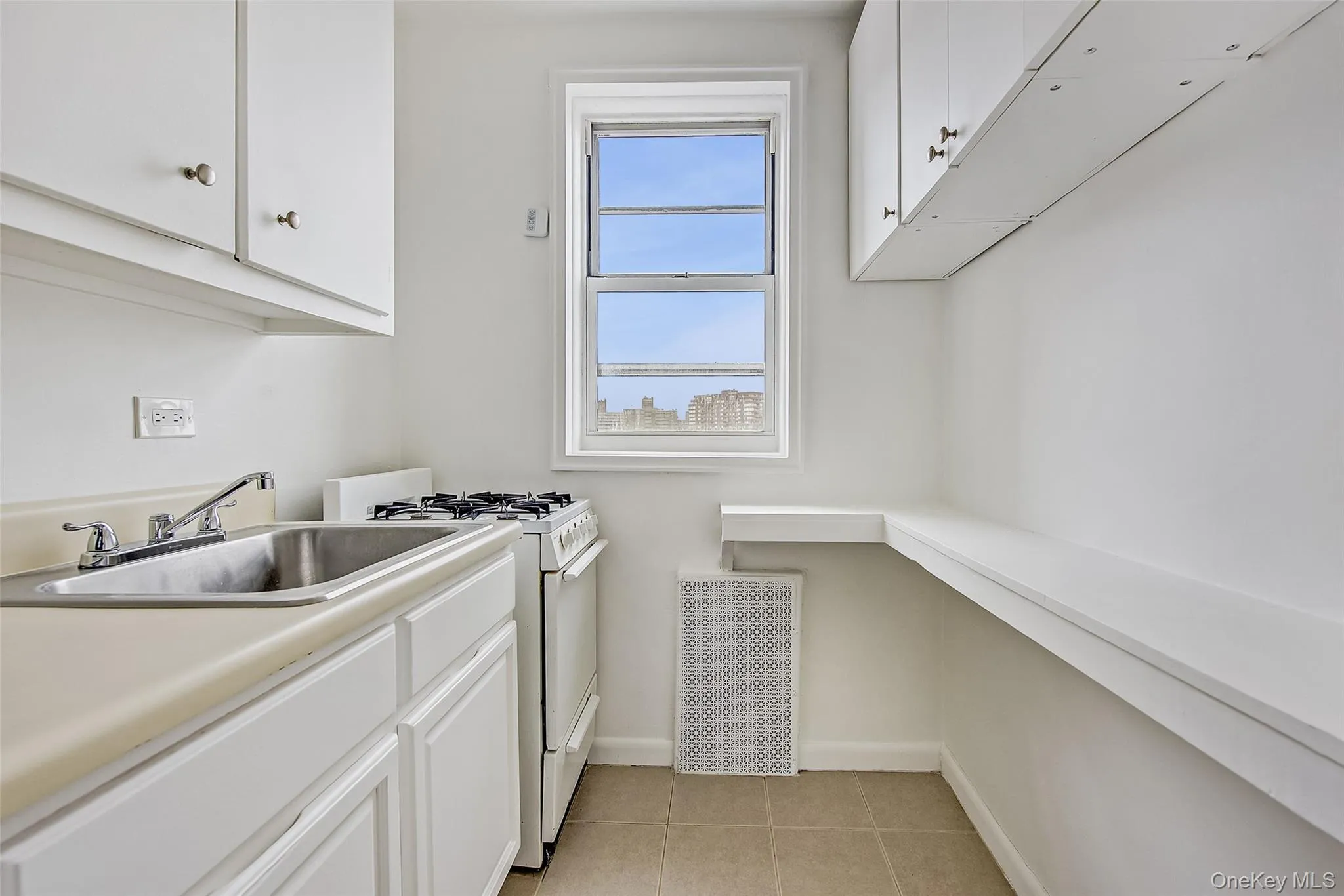 63-45 Saunders Street, New York, NY, 1 Bedroom Bedrooms, 3 Rooms Rooms,1 BathroomBathrooms,Residential,For Rent,Saunders,0,1002008 63-45 Saunders Street, New York, NY, 1 Bedroom Bedrooms, 3 Rooms Rooms,1 BathroomBathrooms,Residential,For Rent,Saunders,0,1002008