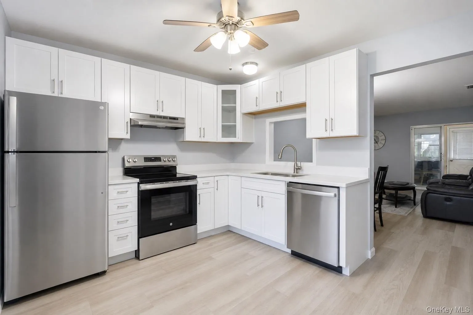 58 Hearthside Drive, Brookhaven, NY, 2 Bedrooms Bedrooms, 5 Rooms Rooms,2 BathroomsBathrooms,Residential,For Rent,Hearthside,0,1002011 58 Hearthside Drive, Brookhaven, NY, 2 Bedrooms Bedrooms, 5 Rooms Rooms,2 BathroomsBathrooms,Residential,For Rent,Hearthside,0,1002011
