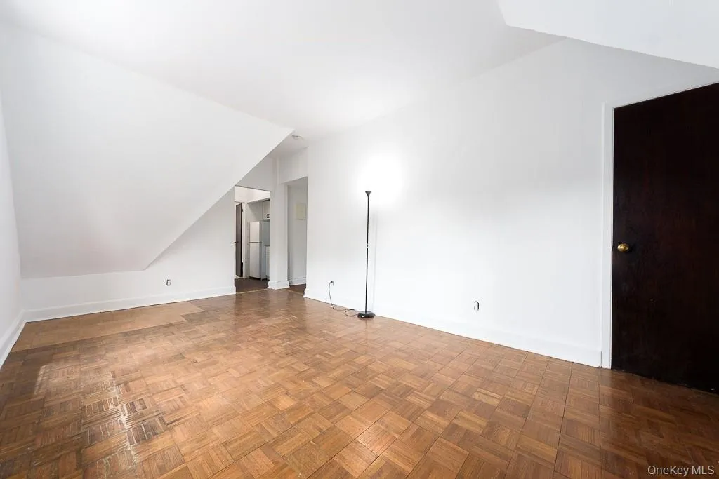 10 Station Square, New York, NY, 2 Rooms Rooms,1 BathroomBathrooms,Residential,For Rent,Station,0,1002014 10 Station Square, New York, NY, 2 Rooms Rooms,1 BathroomBathrooms,Residential,For Rent,Station,0,1002014