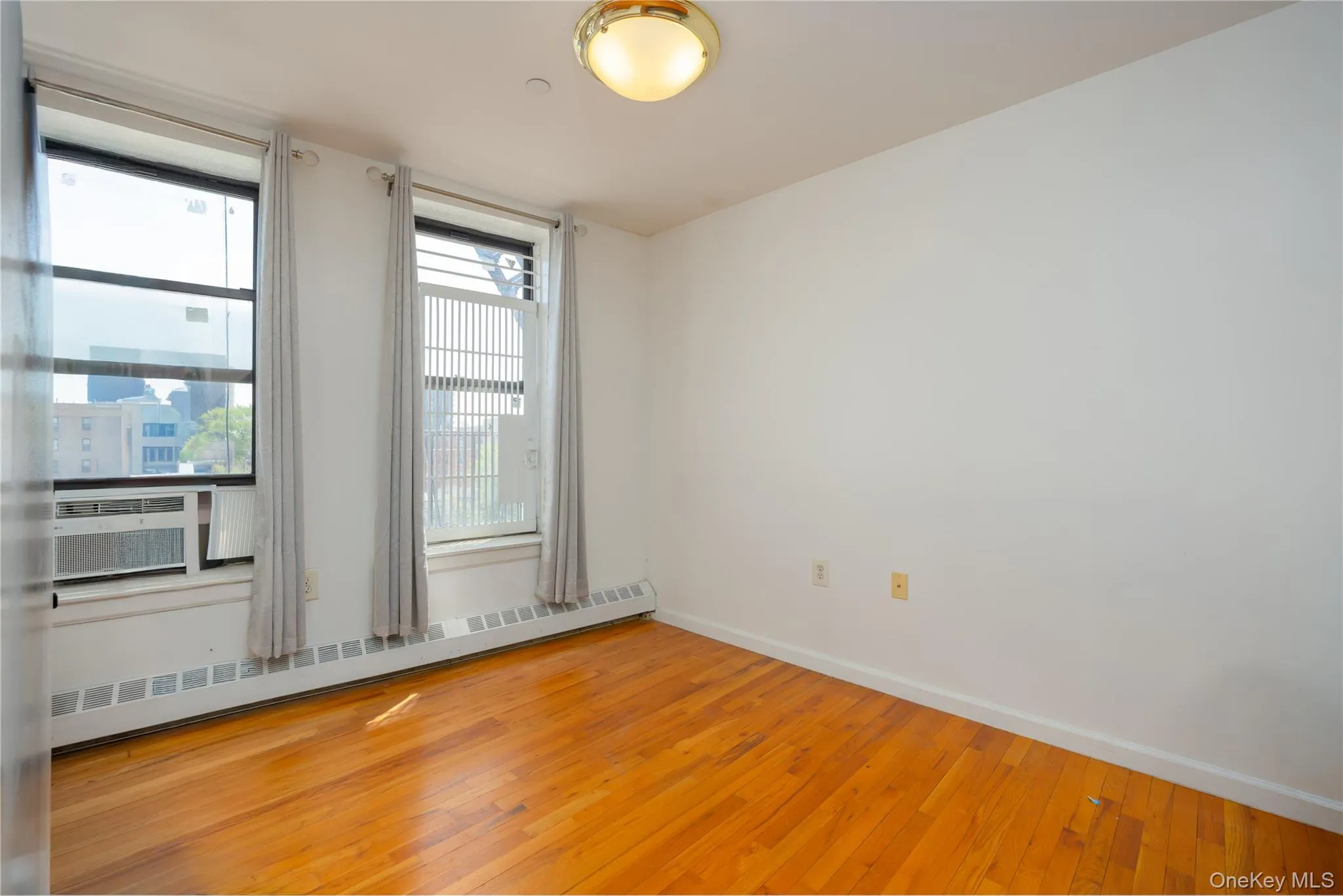 2023 Belmont Avenue, New York, NY, 2 Bedrooms Bedrooms, 5 Rooms Rooms,1 BathroomBathrooms,Residential,For Rent,Belmont,0,1002018 2023 Belmont Avenue, New York, NY, 2 Bedrooms Bedrooms, 5 Rooms Rooms,1 BathroomBathrooms,Residential,For Rent,Belmont,0,1002018