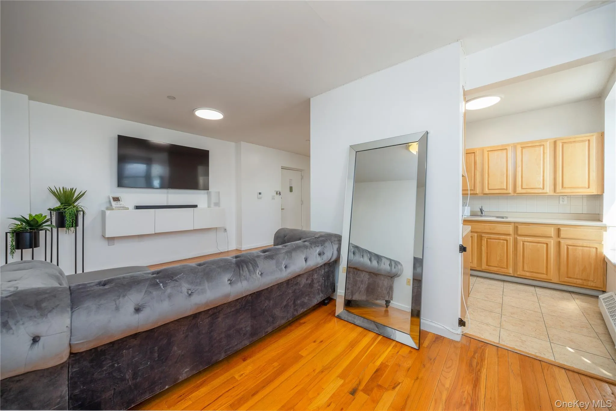 2023 Belmont Avenue, New York, NY, 2 Bedrooms Bedrooms, 5 Rooms Rooms,1 BathroomBathrooms,Residential,For Rent,Belmont,0,1002018 2023 Belmont Avenue, New York, NY, 2 Bedrooms Bedrooms, 5 Rooms Rooms,1 BathroomBathrooms,Residential,For Rent,Belmont,0,1002018