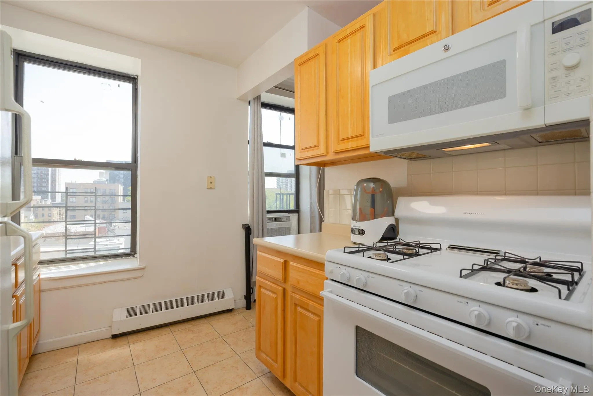 2023 Belmont Avenue, New York, NY, 2 Bedrooms Bedrooms, 5 Rooms Rooms,1 BathroomBathrooms,Residential,For Rent,Belmont,0,1002018 2023 Belmont Avenue, New York, NY, 2 Bedrooms Bedrooms, 5 Rooms Rooms,1 BathroomBathrooms,Residential,For Rent,Belmont,0,1002018