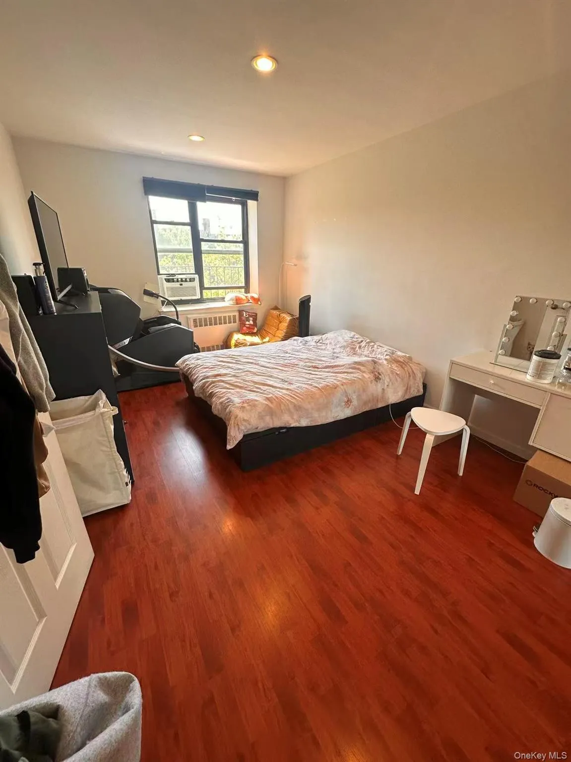 139-15 28 Road, New York, NY, 2 Bedrooms Bedrooms, 4 Rooms Rooms,1 BathroomBathrooms,Residential,For Rent,28,0,1002021 139-15 28 Road, New York, NY, 2 Bedrooms Bedrooms, 4 Rooms Rooms,1 BathroomBathrooms,Residential,For Rent,28,0,1002021