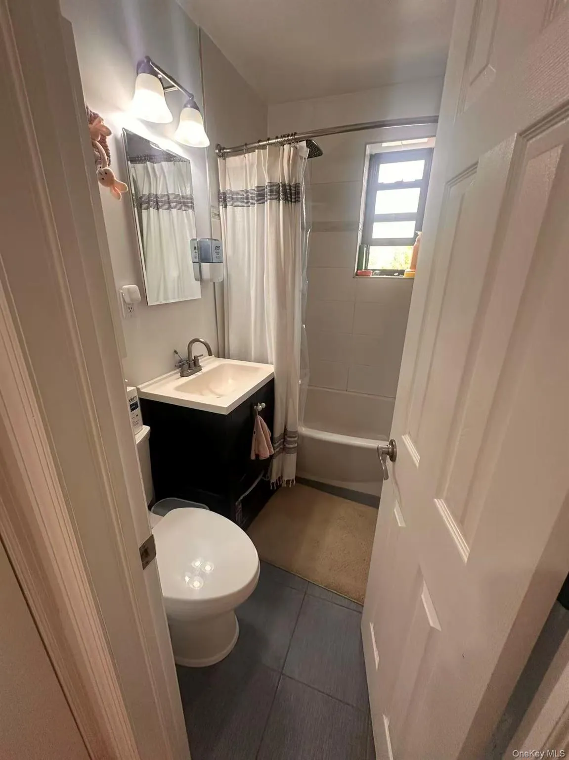 139-15 28 Road, New York, NY, 2 Bedrooms Bedrooms, 4 Rooms Rooms,1 BathroomBathrooms,Residential,For Rent,28,0,1002021 139-15 28 Road, New York, NY, 2 Bedrooms Bedrooms, 4 Rooms Rooms,1 BathroomBathrooms,Residential,For Rent,28,0,1002021