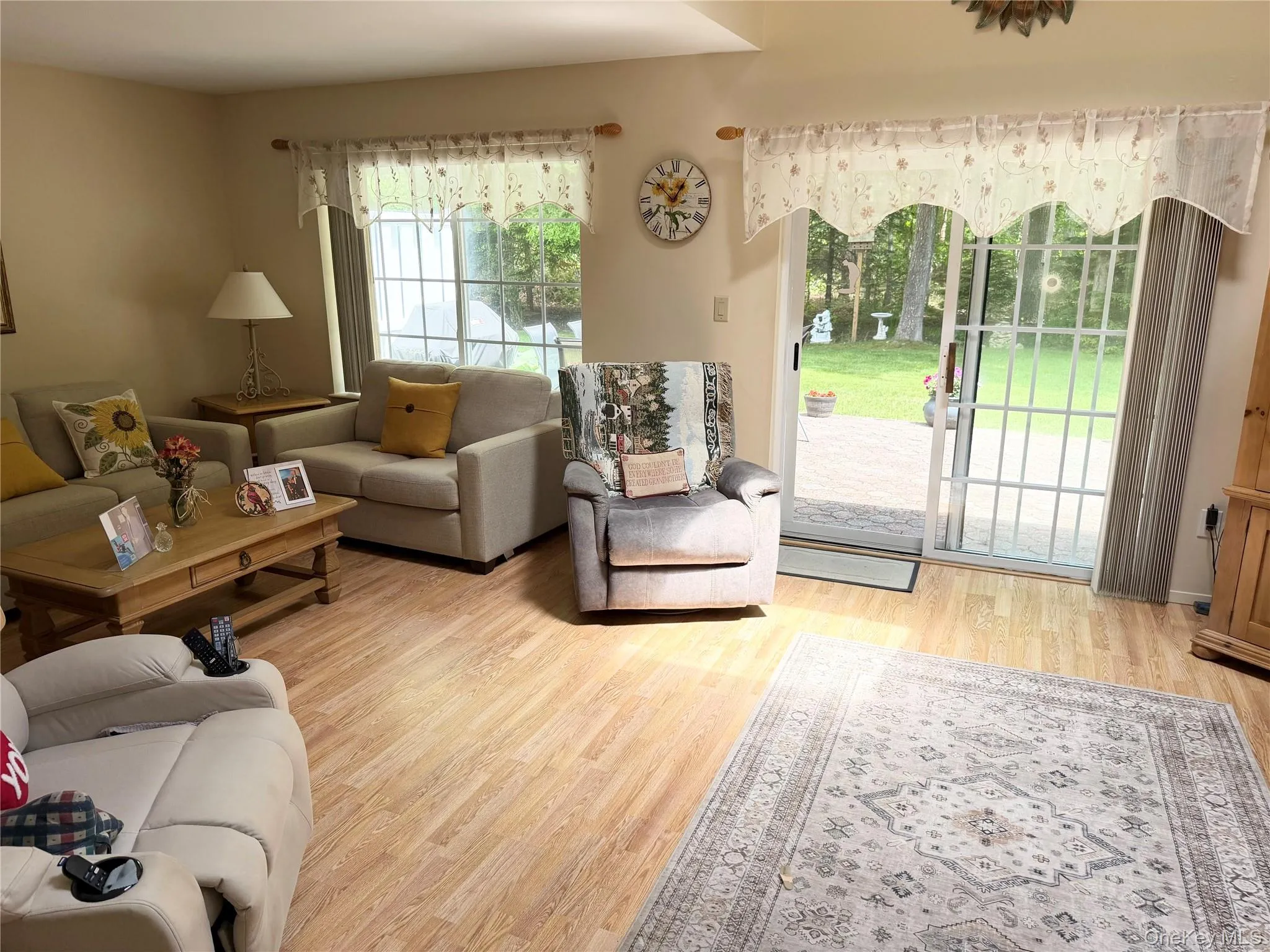 252 Barn Swallow Court, Brookhaven, NY, 3 Bedrooms Bedrooms, 6 Rooms Rooms,2 BathroomsBathrooms,Residential,For Rent,Barn Swallow,0,1002023 252 Barn Swallow Court, Brookhaven, NY, 3 Bedrooms Bedrooms, 6 Rooms Rooms,2 BathroomsBathrooms,Residential,For Rent,Barn Swallow,0,1002023