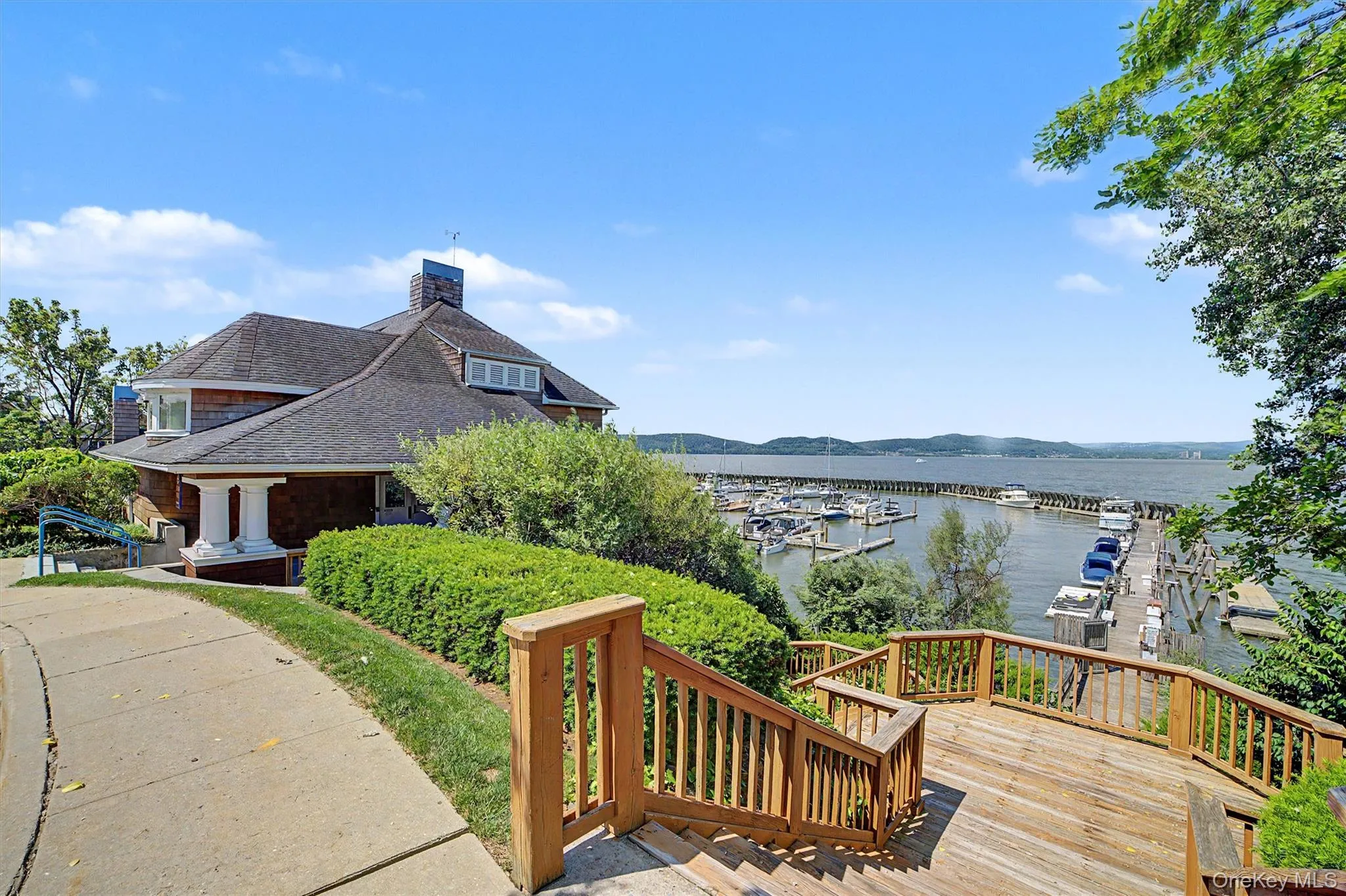 D-17 Half Moon Bay Marina, Cortlandt, NY, ,Residential,For Rent,Half Moon Bay Marina,0,1002024 D-17 Half Moon Bay Marina, Cortlandt, NY, ,Residential,For Rent,Half Moon Bay Marina,0,1002024