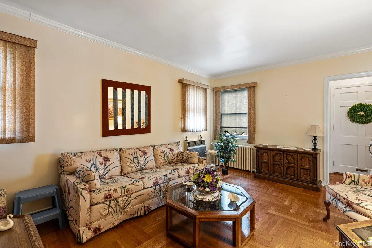 14586 8th Avenue, New York, NY, 4 Bedrooms Bedrooms, 7 Rooms Rooms,2 BathroomsBathrooms,Residential,For Rent,8th,0,1002027 14586 8th Avenue, New York, NY, 4 Bedrooms Bedrooms, 7 Rooms Rooms,2 BathroomsBathrooms,Residential,For Rent,8th,0,1002027