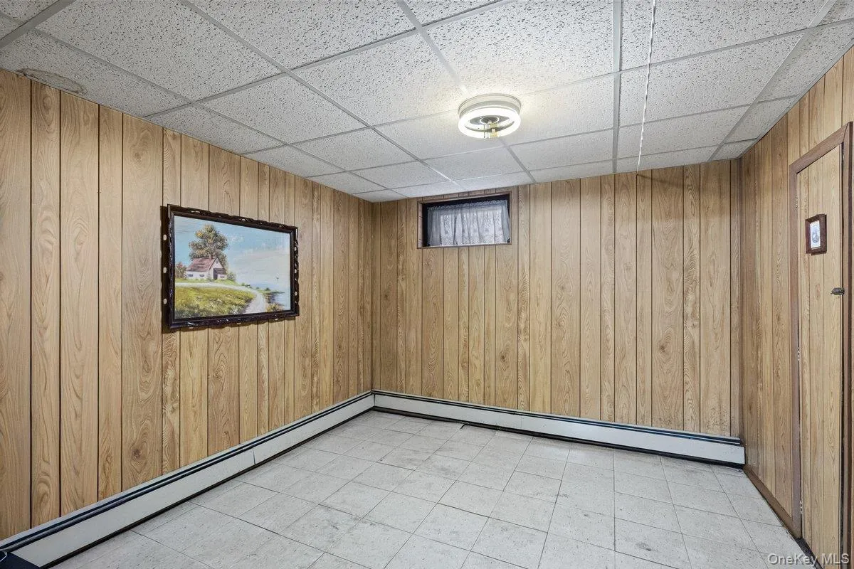 14586 8th Avenue, New York, NY, 4 Bedrooms Bedrooms, 7 Rooms Rooms,2 BathroomsBathrooms,Residential,For Rent,8th,0,1002027 14586 8th Avenue, New York, NY, 4 Bedrooms Bedrooms, 7 Rooms Rooms,2 BathroomsBathrooms,Residential,For Rent,8th,0,1002027