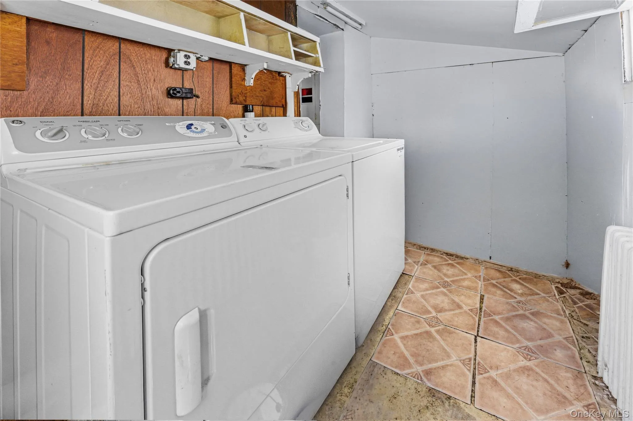 28 Cross Street, Glen Cove, NY, 3 Bedrooms Bedrooms, 5 Rooms Rooms,2 BathroomsBathrooms,Residential,For Rent,Cross,0,1002028 28 Cross Street, Glen Cove, NY, 3 Bedrooms Bedrooms, 5 Rooms Rooms,2 BathroomsBathrooms,Residential,For Rent,Cross,0,1002028