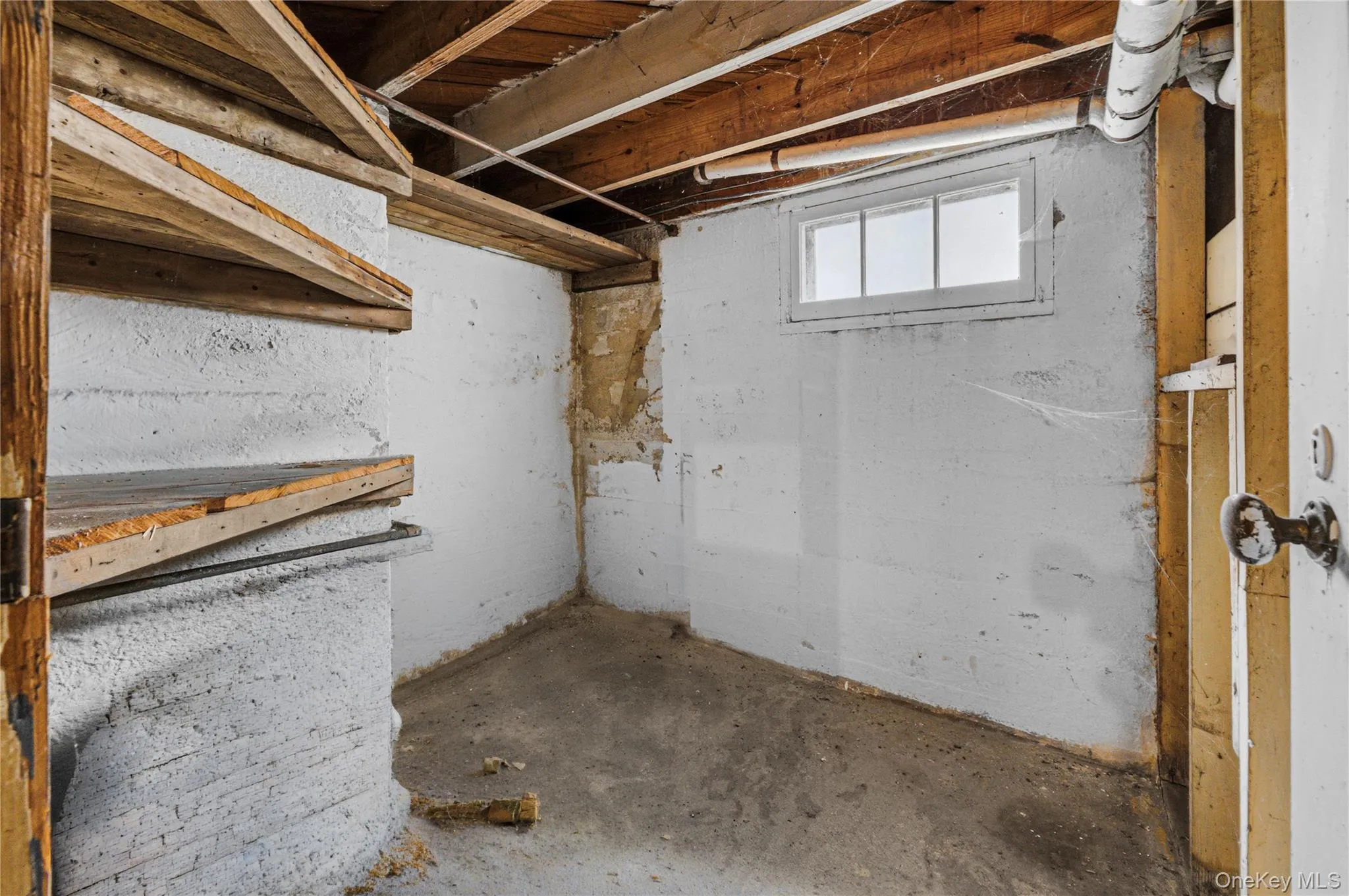 28 Cross Street, Glen Cove, NY, 3 Bedrooms Bedrooms, 5 Rooms Rooms,2 BathroomsBathrooms,Residential,For Rent,Cross,0,1002028 28 Cross Street, Glen Cove, NY, 3 Bedrooms Bedrooms, 5 Rooms Rooms,2 BathroomsBathrooms,Residential,For Rent,Cross,0,1002028