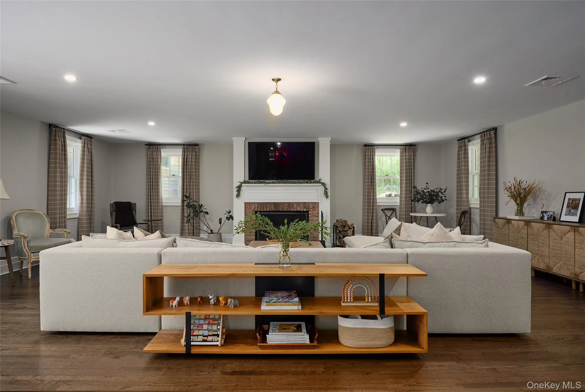 32 Lookout Road, Tuxedo, NY, 5 Bedrooms Bedrooms, 14 Rooms Rooms,3 BathroomsBathrooms,Residential,For Rent,Lookout,0,1002031 32 Lookout Road, Tuxedo, NY, 5 Bedrooms Bedrooms, 14 Rooms Rooms,3 BathroomsBathrooms,Residential,For Rent,Lookout,0,1002031