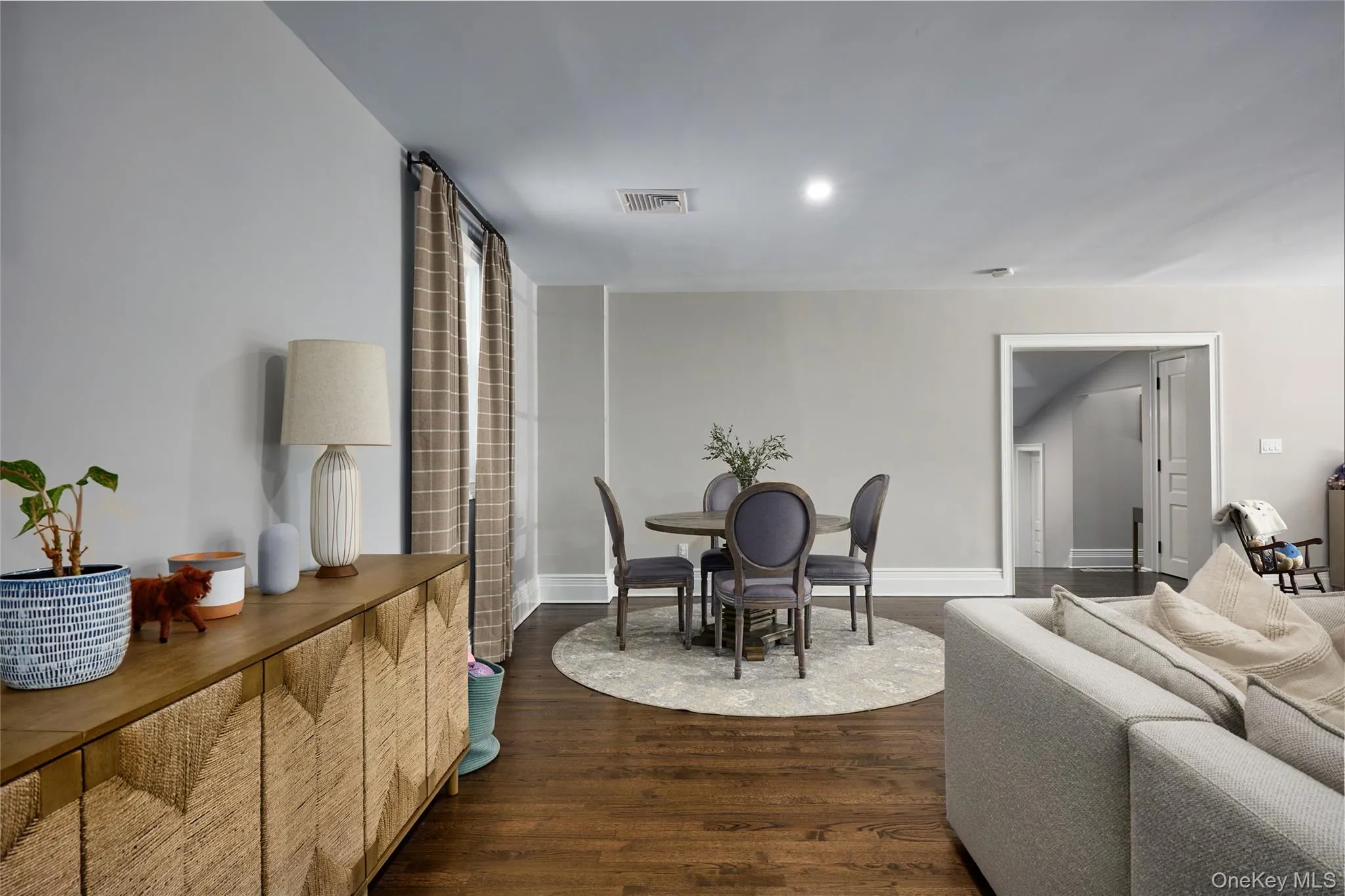 32 Lookout Road, Tuxedo, NY, 5 Bedrooms Bedrooms, 14 Rooms Rooms,3 BathroomsBathrooms,Residential,For Rent,Lookout,0,1002031 32 Lookout Road, Tuxedo, NY, 5 Bedrooms Bedrooms, 14 Rooms Rooms,3 BathroomsBathrooms,Residential,For Rent,Lookout,0,1002031