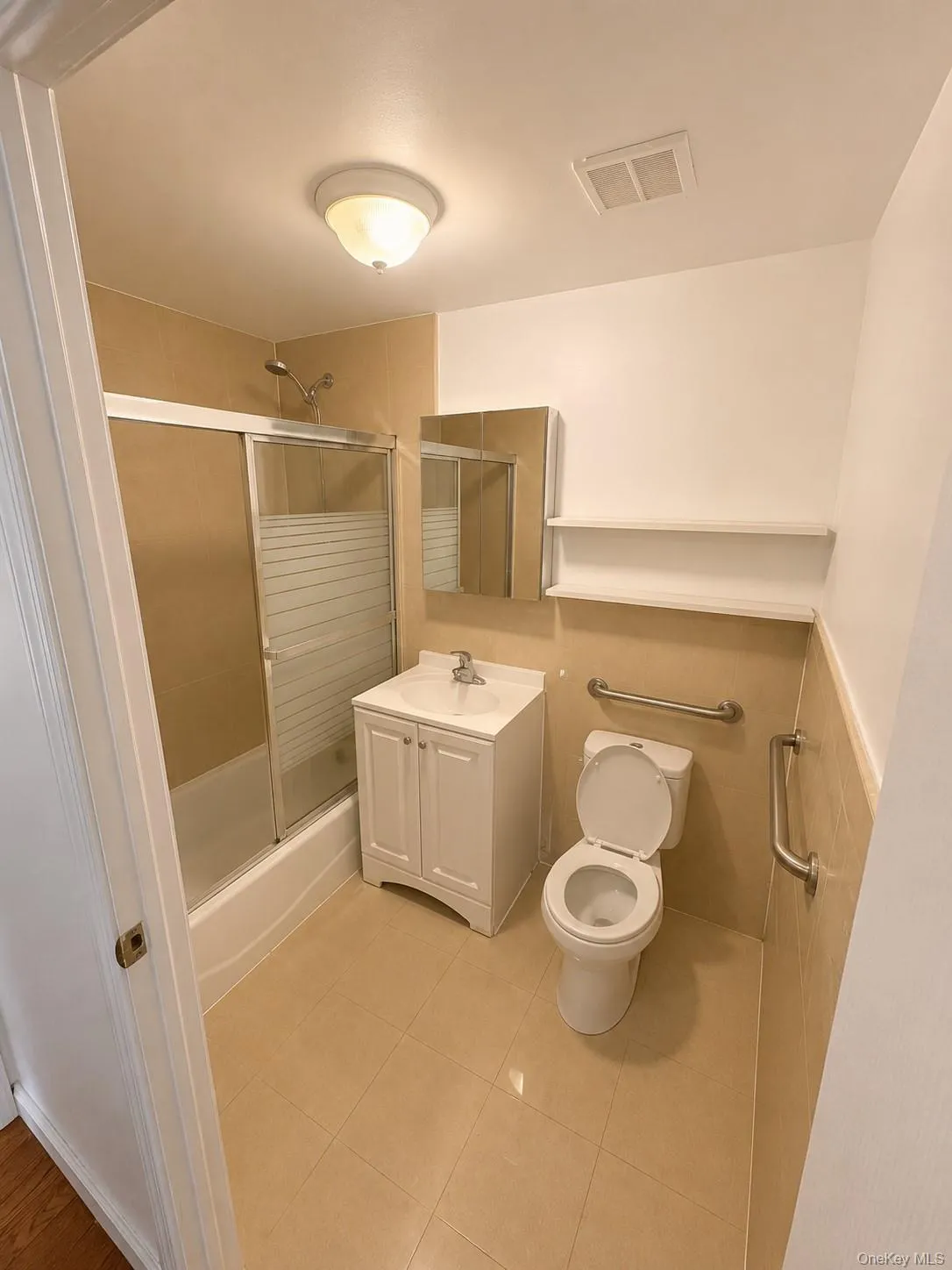 35-06 Leavitt Street, New York, NY, 2 Bedrooms Bedrooms, 5 Rooms Rooms,2 BathroomsBathrooms,Residential,For Rent,Leavitt,0,1002033 35-06 Leavitt Street, New York, NY, 2 Bedrooms Bedrooms, 5 Rooms Rooms,2 BathroomsBathrooms,Residential,For Rent,Leavitt,0,1002033