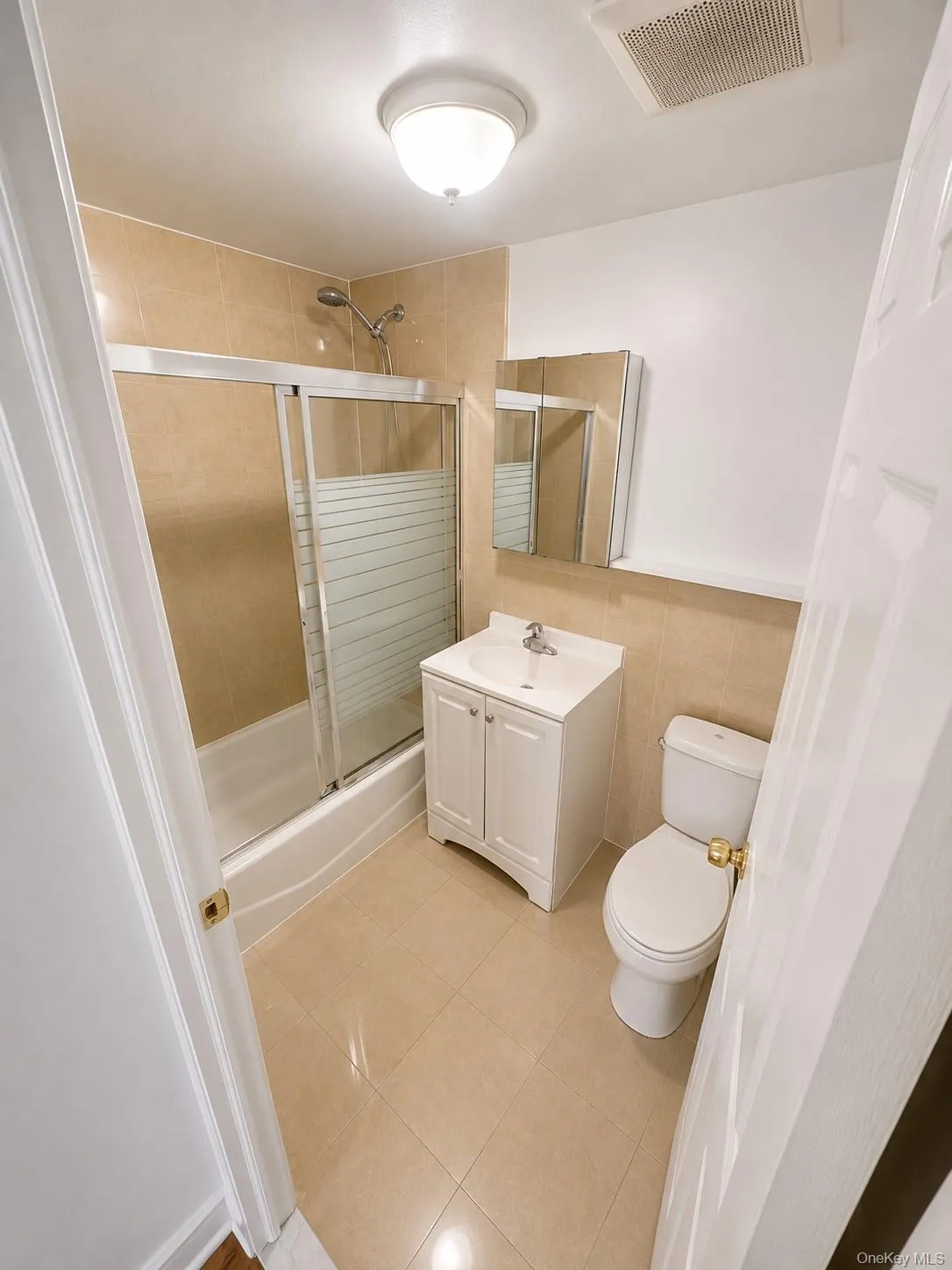 35-06 Leavitt Street, New York, NY, 2 Bedrooms Bedrooms, 5 Rooms Rooms,2 BathroomsBathrooms,Residential,For Rent,Leavitt,0,1002033 35-06 Leavitt Street, New York, NY, 2 Bedrooms Bedrooms, 5 Rooms Rooms,2 BathroomsBathrooms,Residential,For Rent,Leavitt,0,1002033