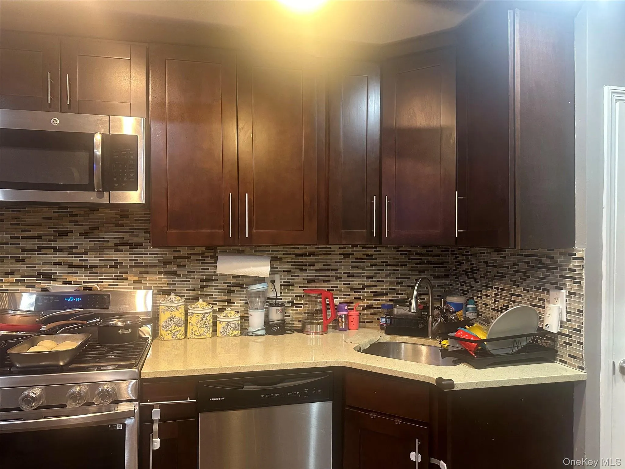 14414 159th Street, New York, NY, 3 Bedrooms Bedrooms, 8 Rooms Rooms,2 BathroomsBathrooms,Residential,For Rent,159th,0,1002040 14414 159th Street, New York, NY, 3 Bedrooms Bedrooms, 8 Rooms Rooms,2 BathroomsBathrooms,Residential,For Rent,159th,0,1002040