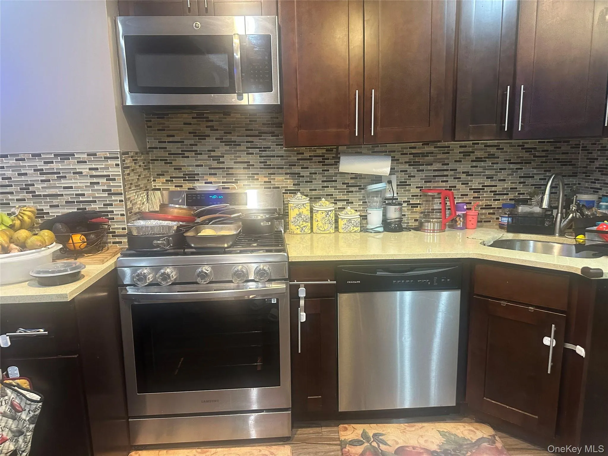 14414 159th Street, New York, NY, 3 Bedrooms Bedrooms, 8 Rooms Rooms,2 BathroomsBathrooms,Residential,For Rent,159th,0,1002040 14414 159th Street, New York, NY, 3 Bedrooms Bedrooms, 8 Rooms Rooms,2 BathroomsBathrooms,Residential,For Rent,159th,0,1002040