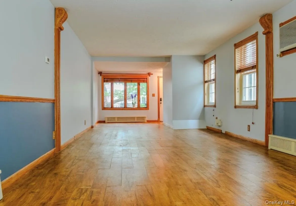 Spacious Living and Dining Spacious Living and Dining