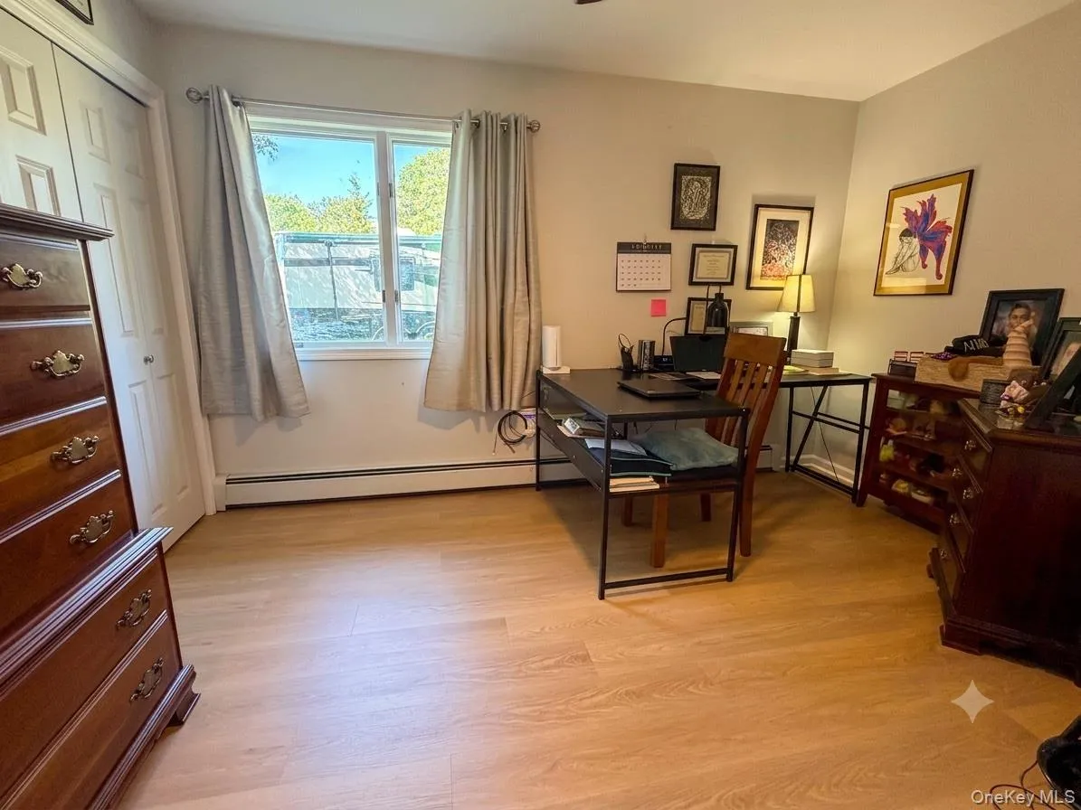 2nd Bedroom on 1st floor 2nd Bedroom on 1st floor